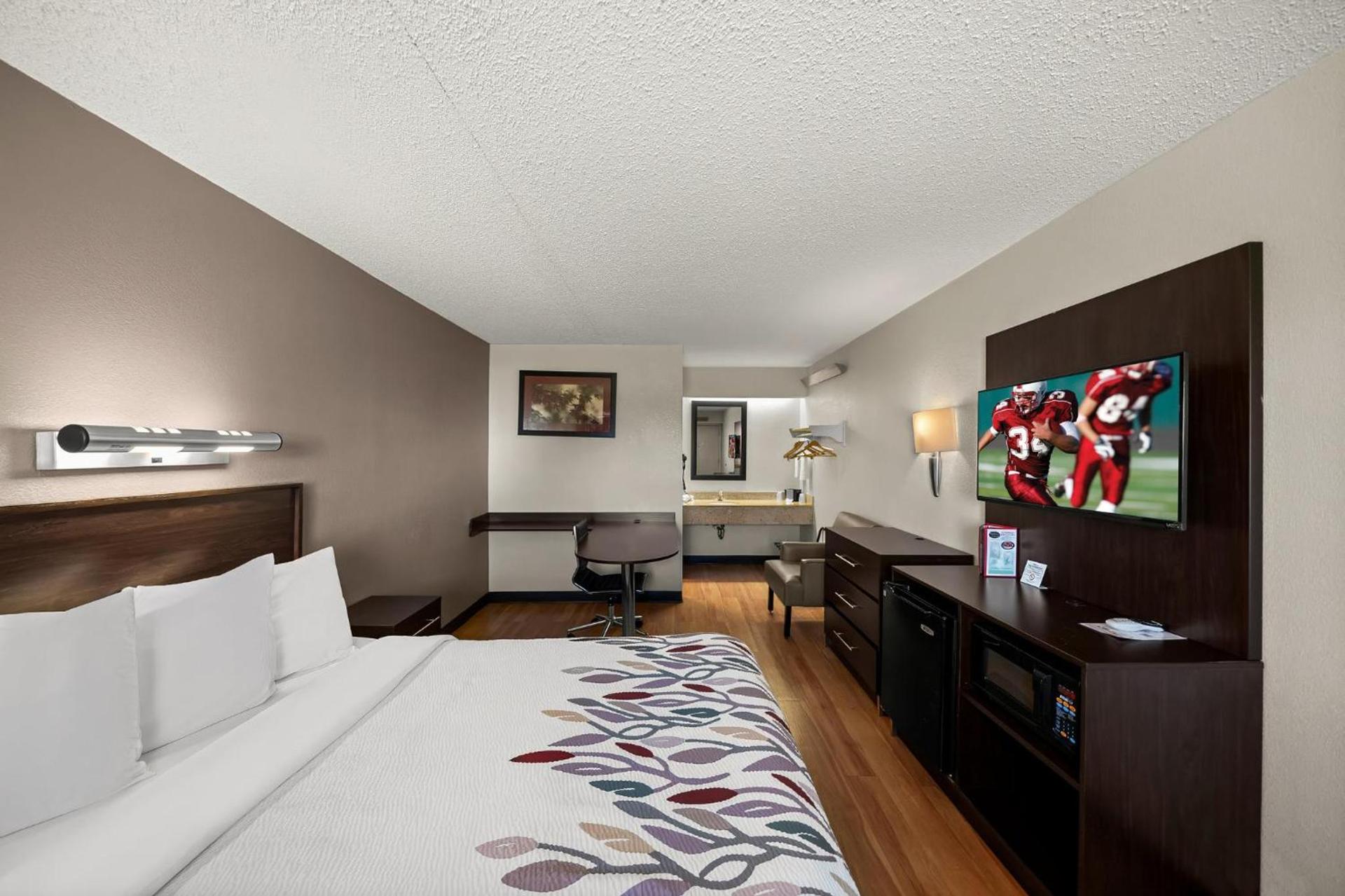 Red Roof Inn Dallas - DFW Airport North photo 49