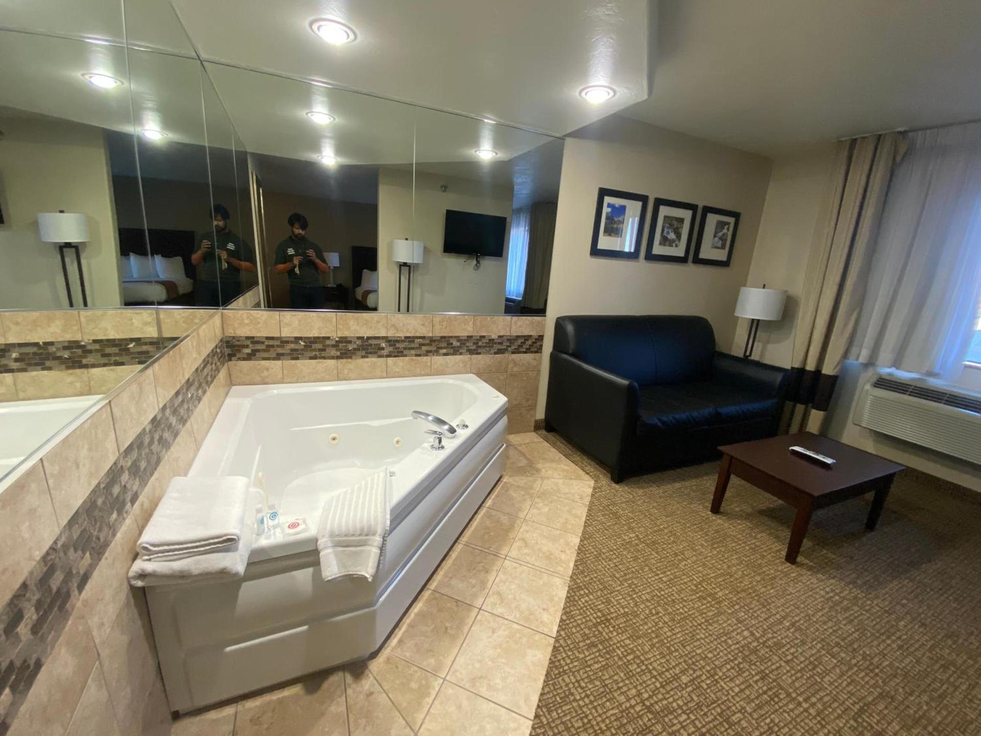 Comfort Inn & Suites Gunnison-Crested Butte photo 49