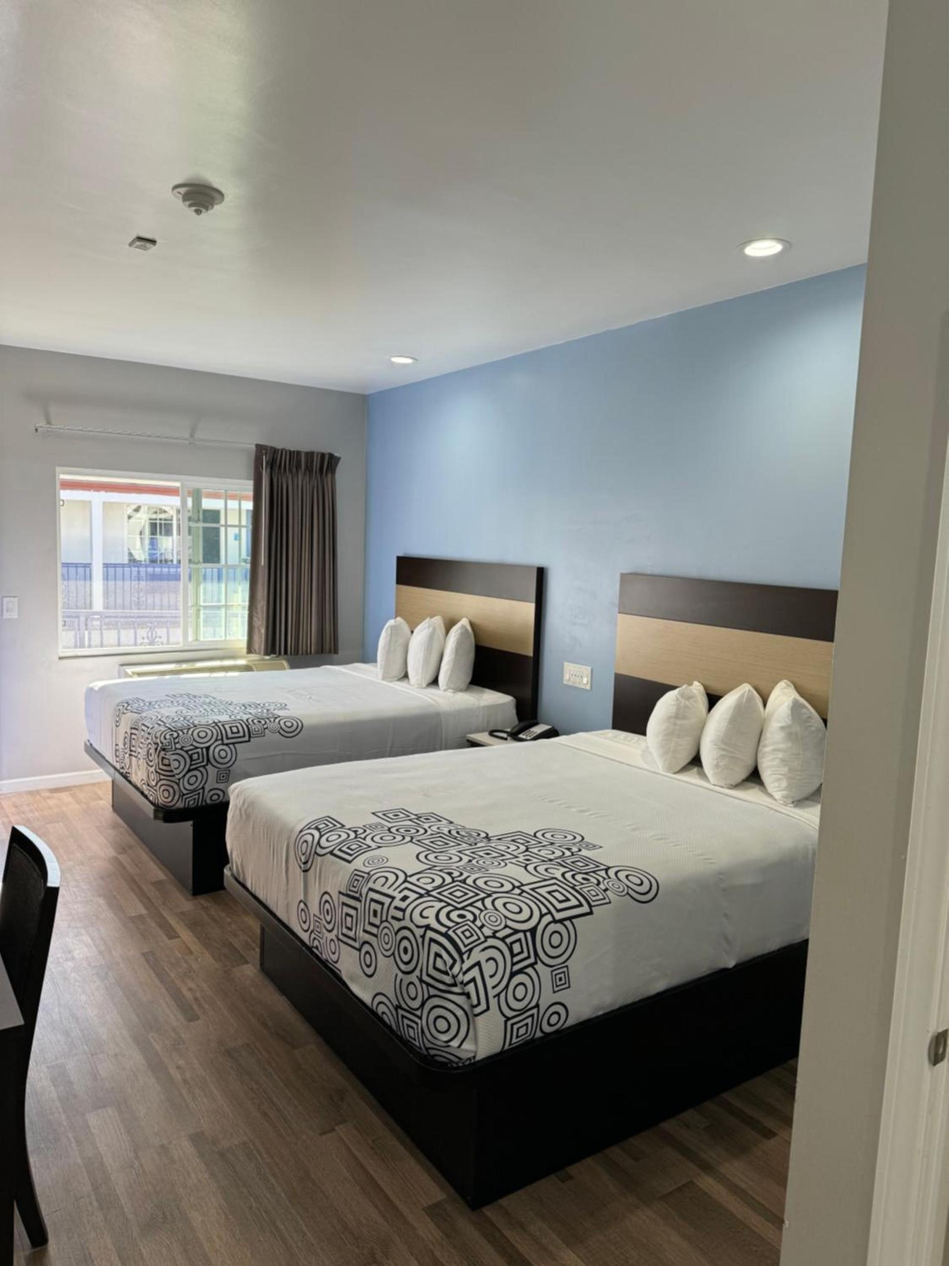Surfside Inn Redondo Beach photo 4