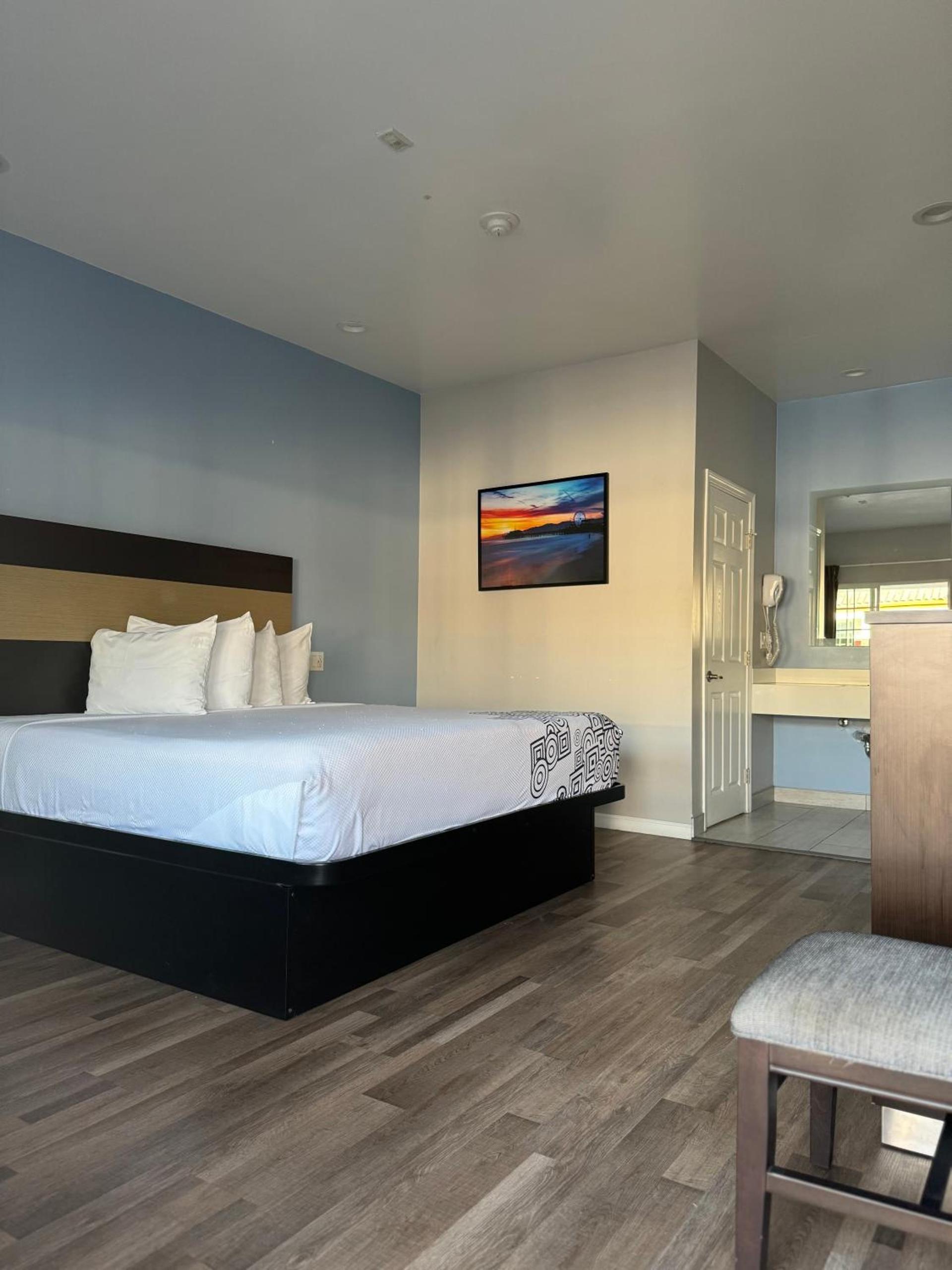 Surfside Inn Redondo Beach photo 10