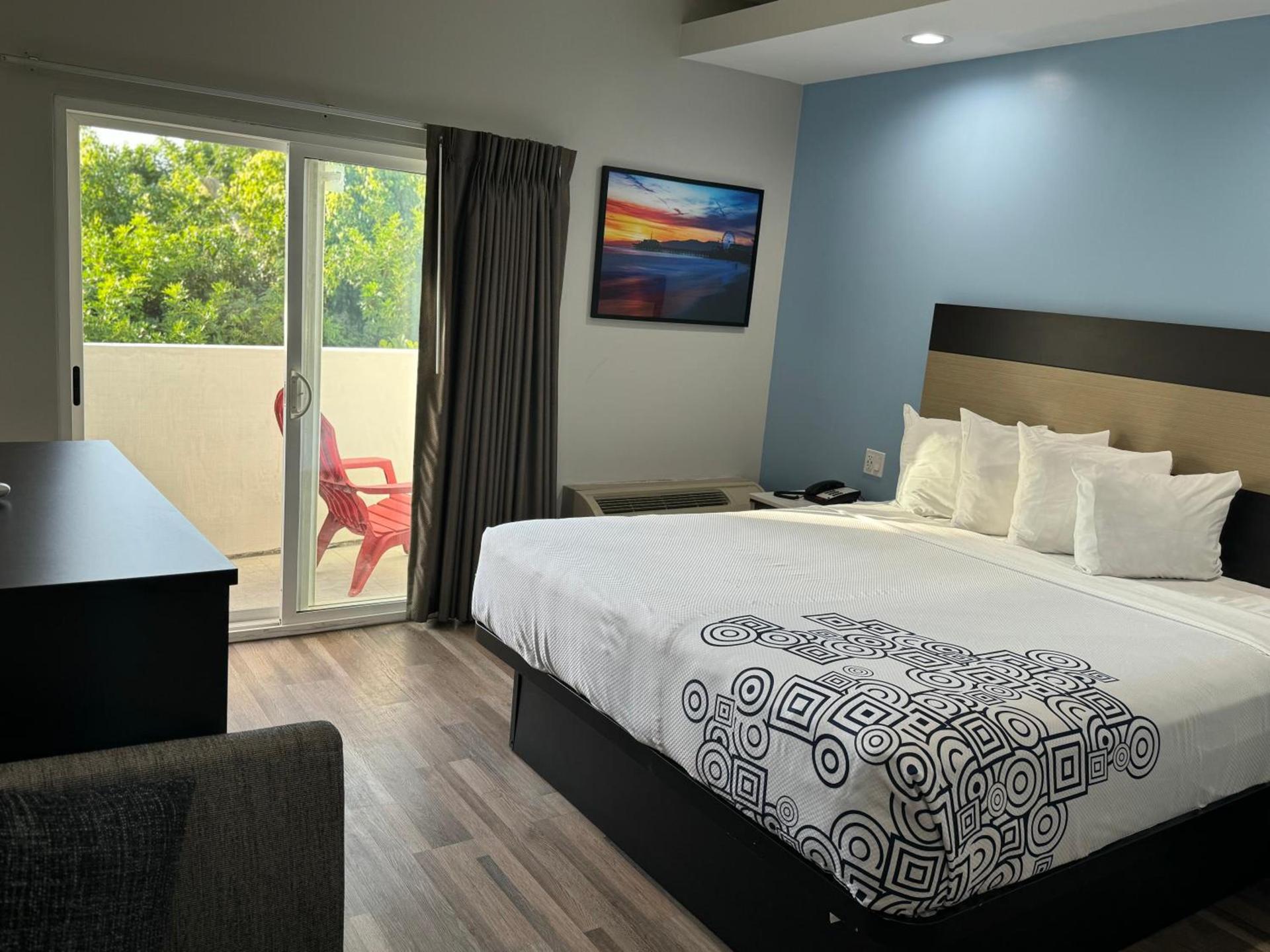 Surfside Inn Redondo Beach photo 31