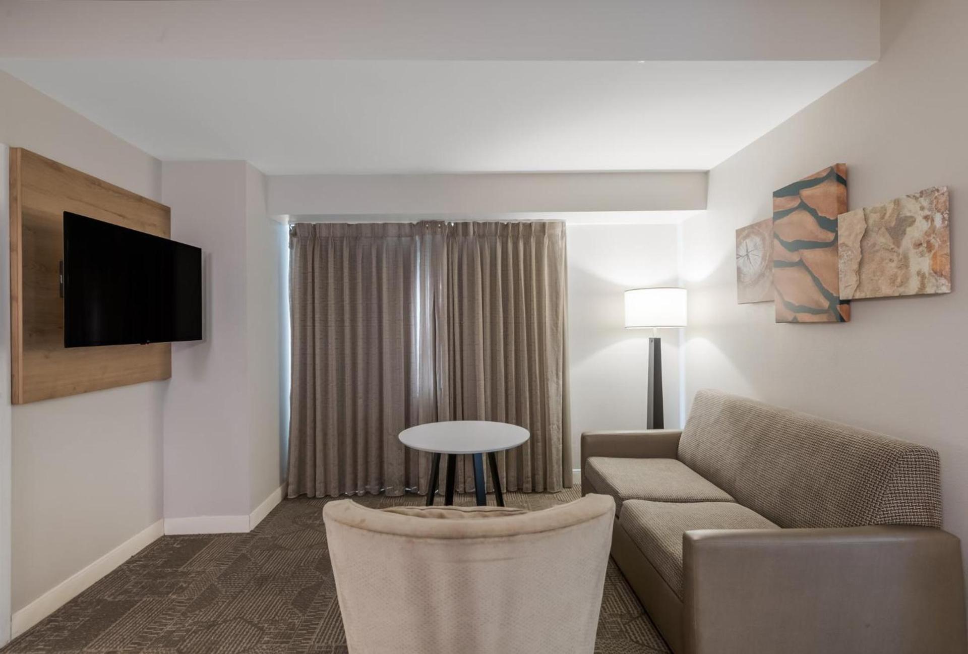 Staybridge Suites Chesapeake-Virginia Beach by IHG photo 48