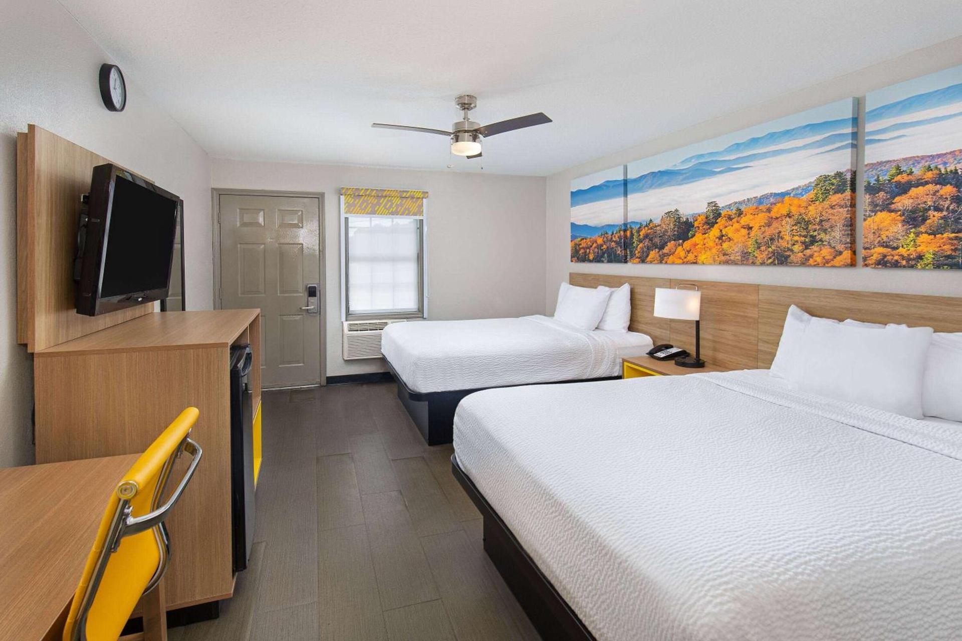 Days Inn by Wyndham Holladay photo 9