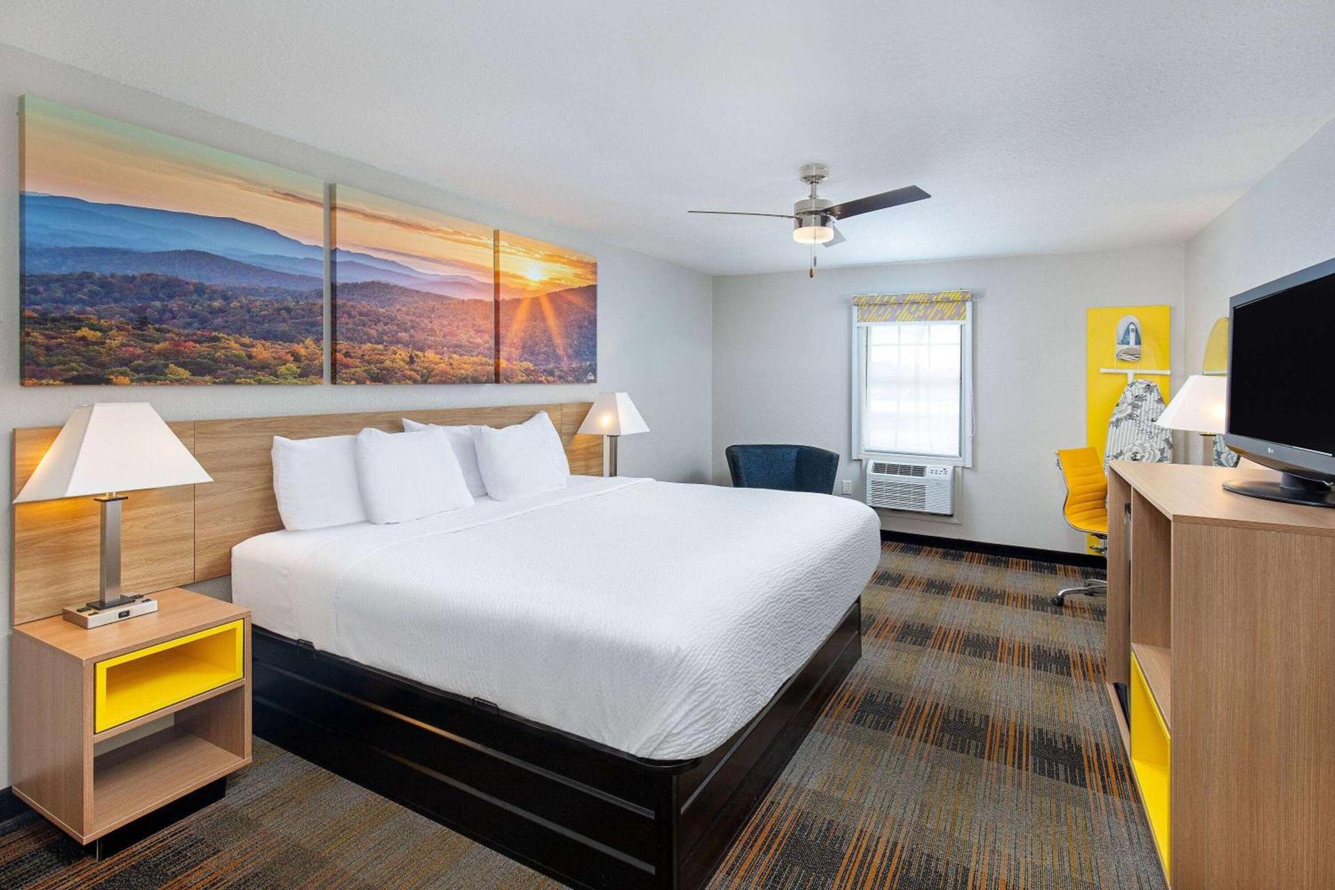 Days Inn by Wyndham Holladay photo 12