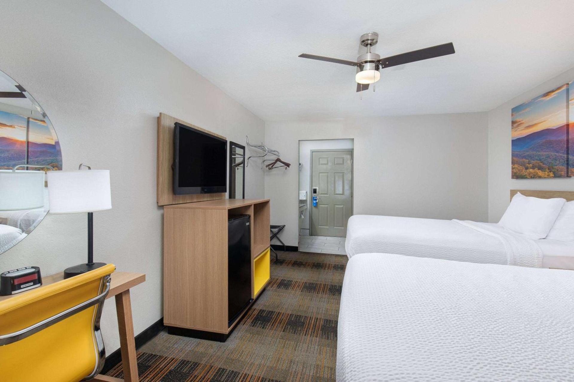Days Inn by Wyndham Holladay photo 20