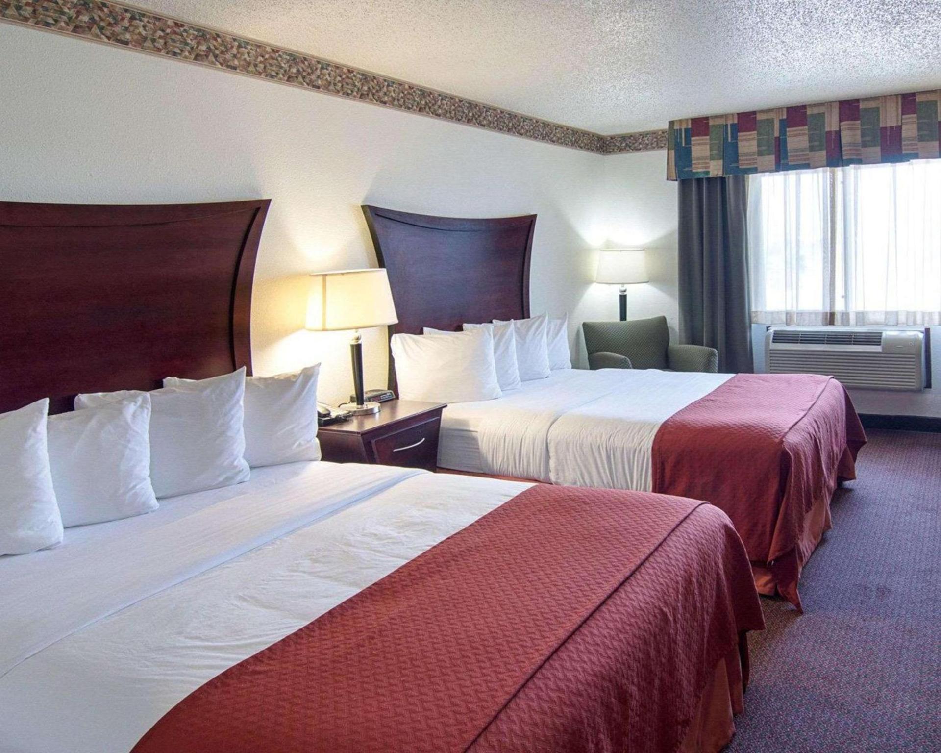 Quality Inn photo 11