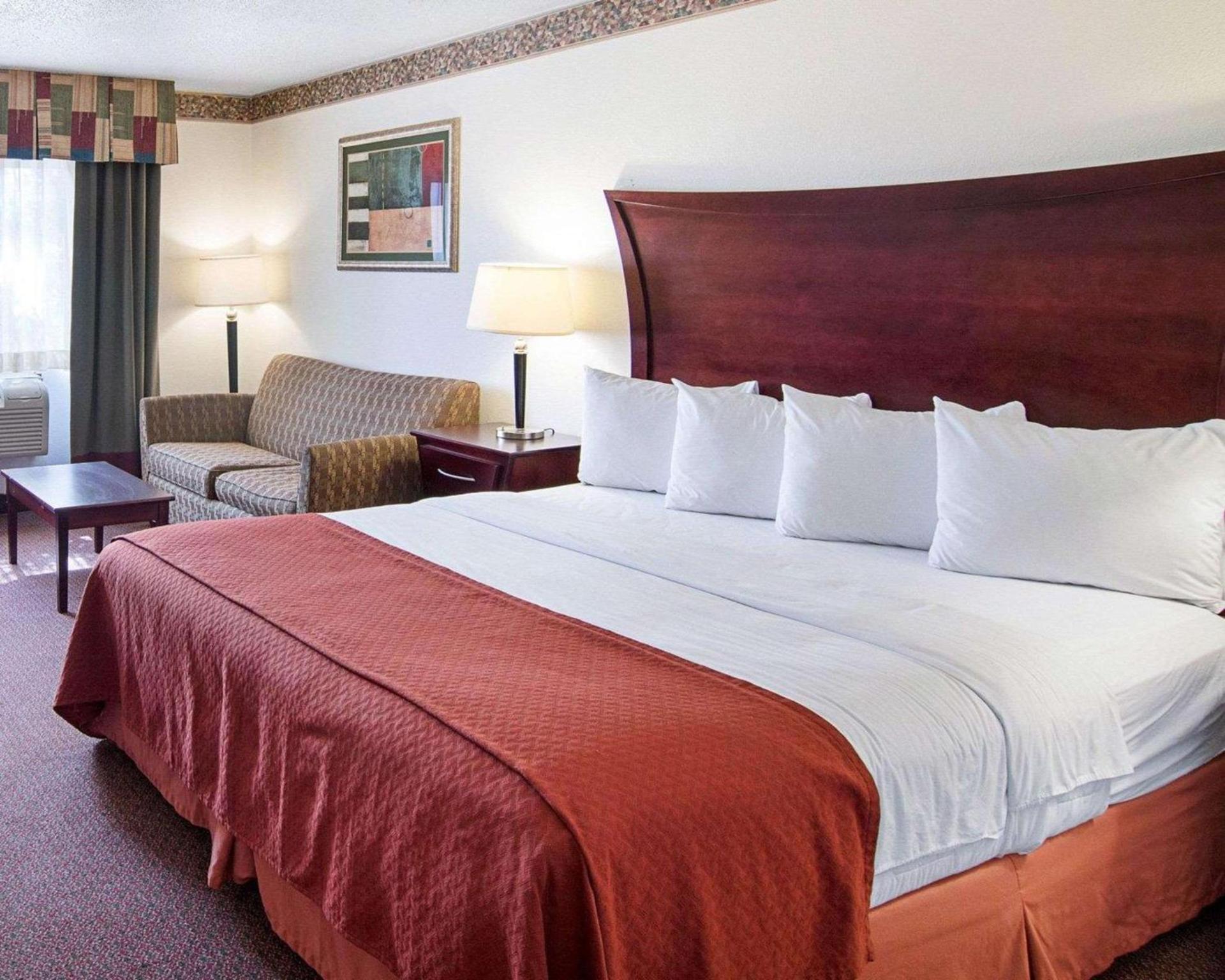 Quality Inn photo 17