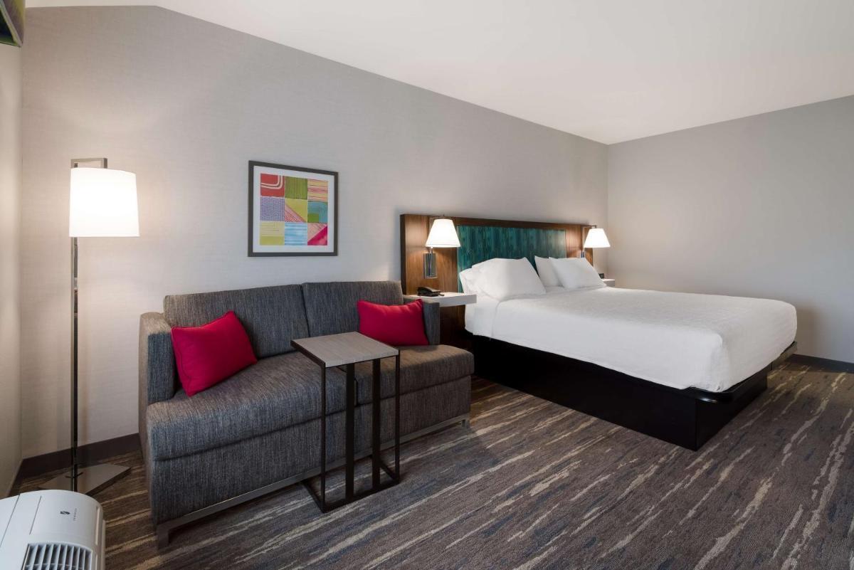 Hampton Inn Concord photo 24