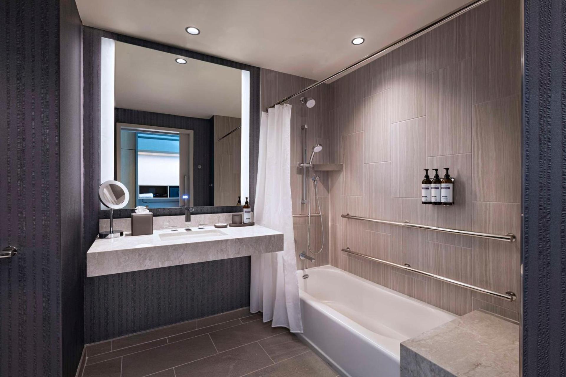 Hyatt Regency Conroe photo 39