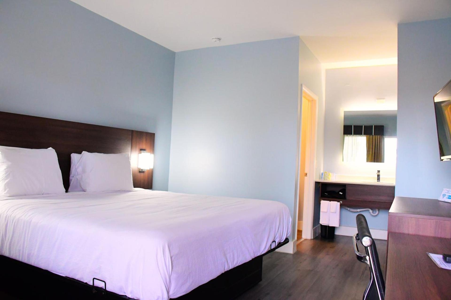 Florence Inn and Suites photo 39