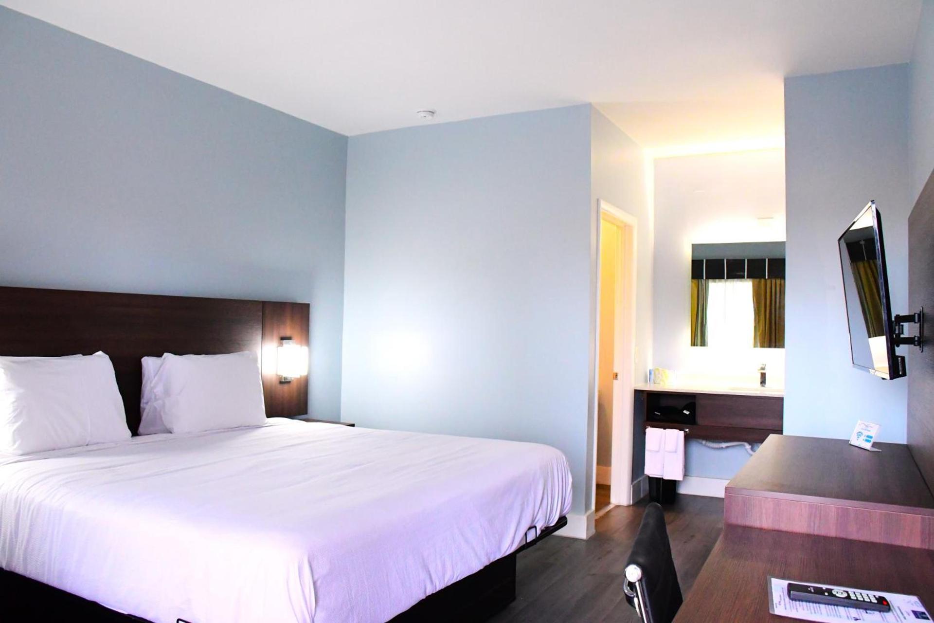 Florence Inn and Suites photo 34