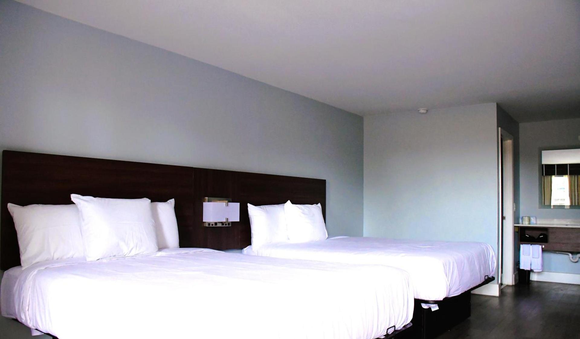 Florence Inn and Suites photo 8
