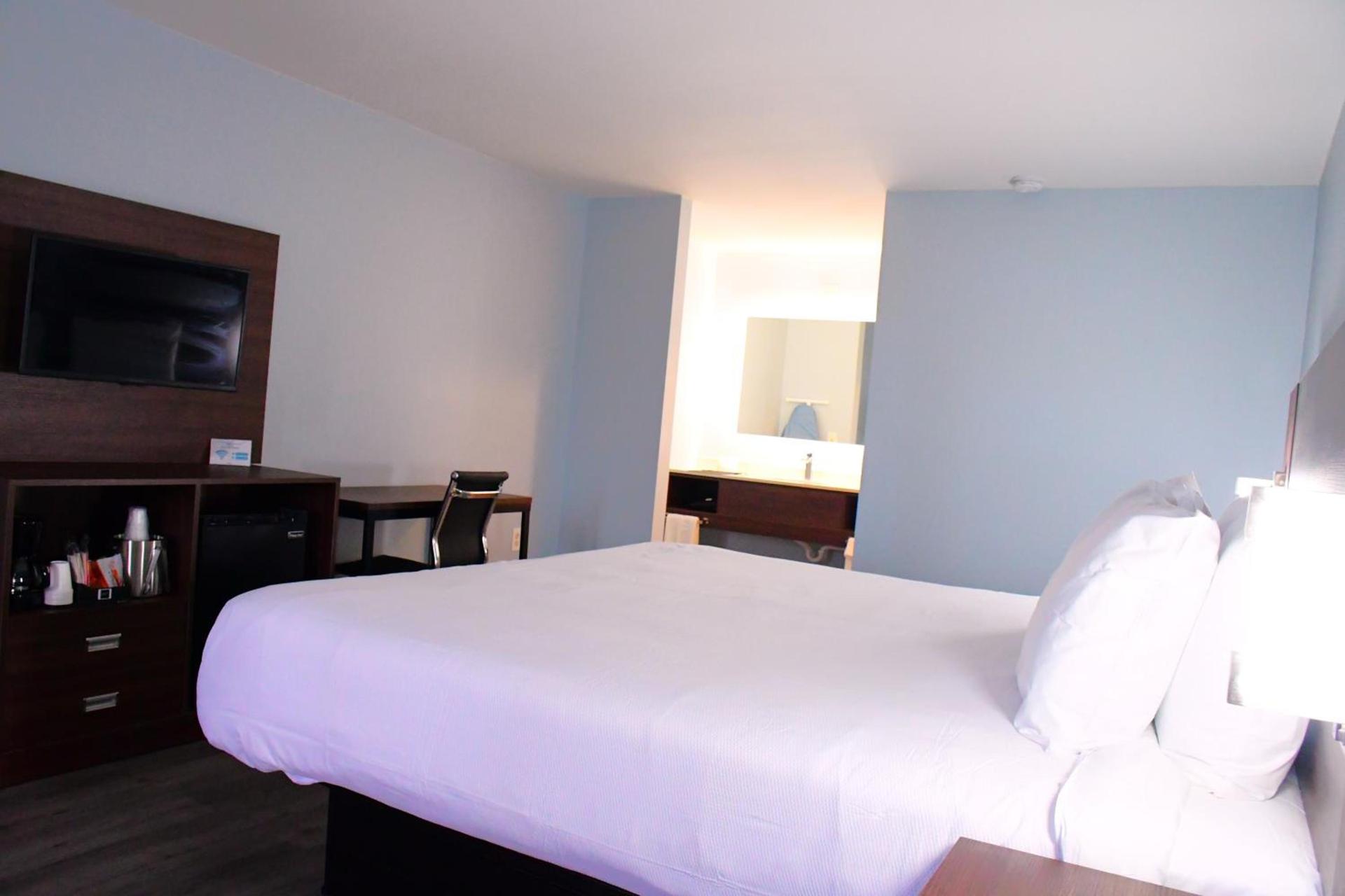 Florence Inn and Suites photo 17