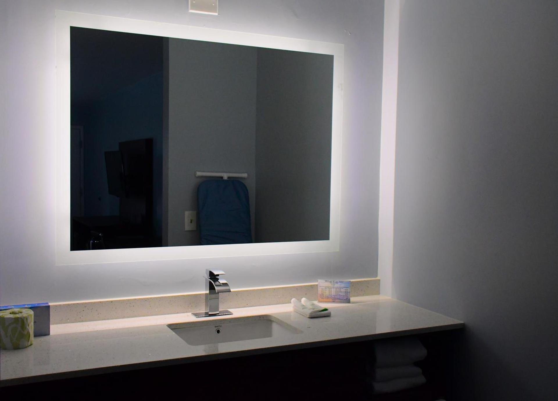 Florence Inn and Suites photo 24