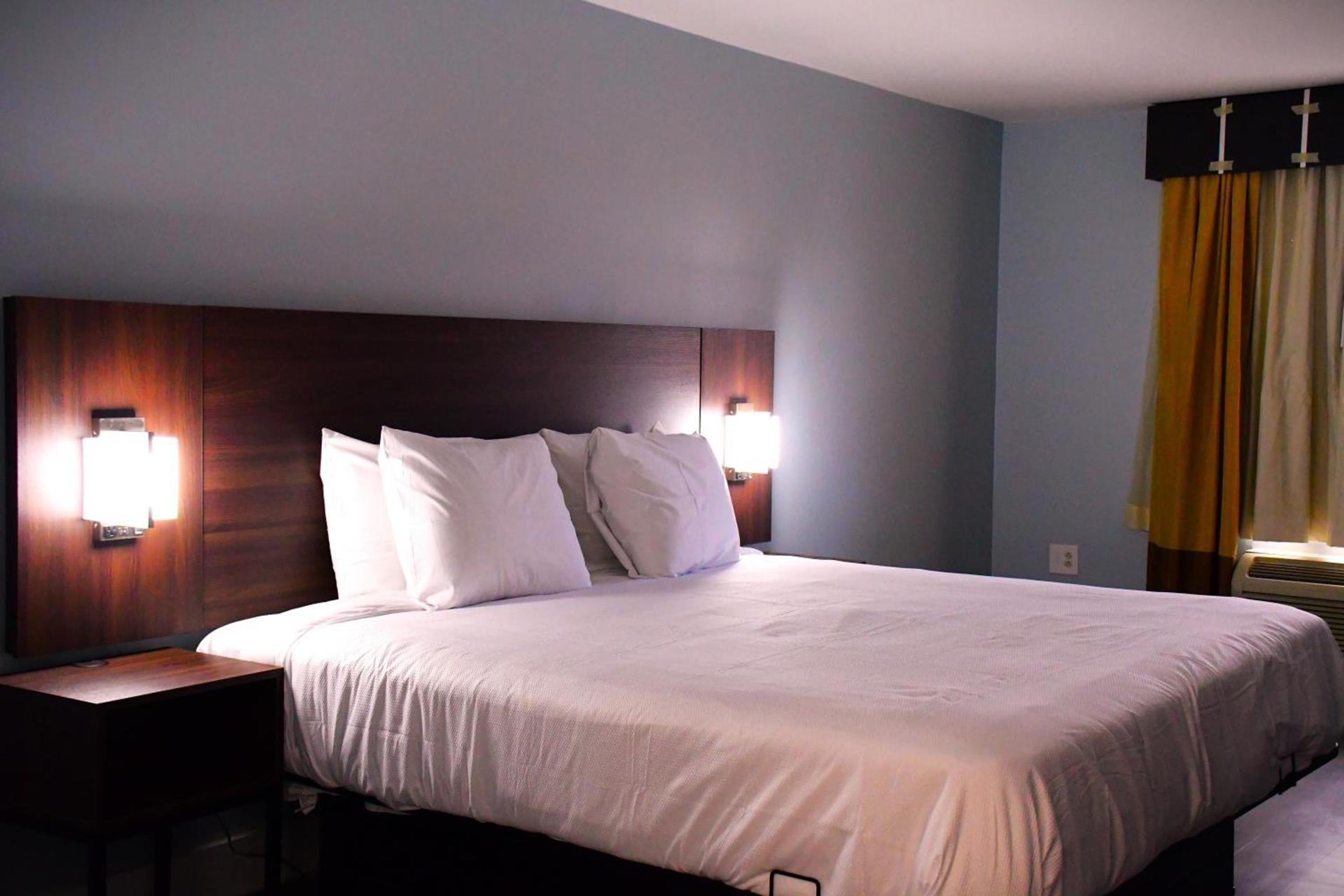 Florence Inn and Suites photo 27