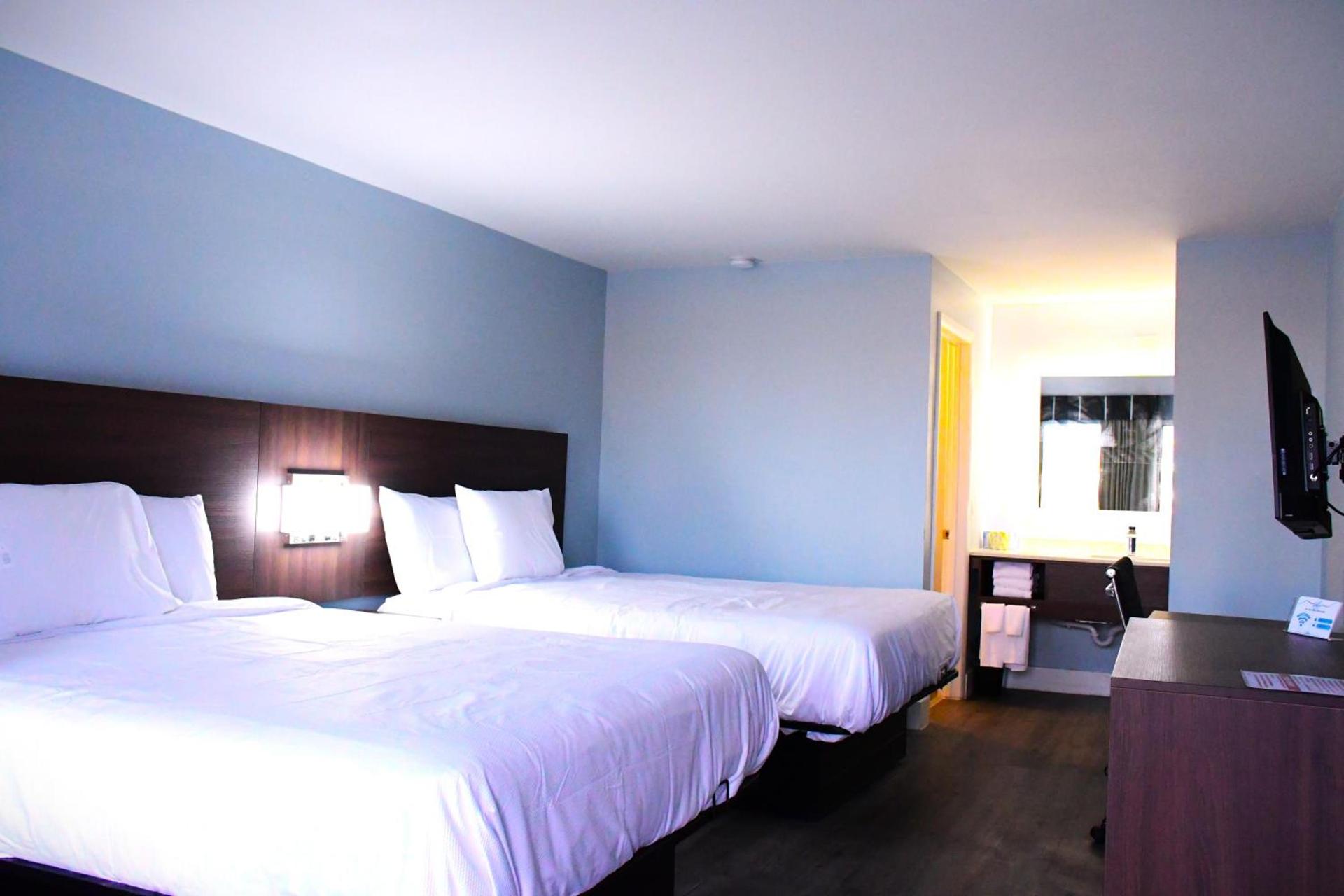 Florence Inn and Suites photo 25