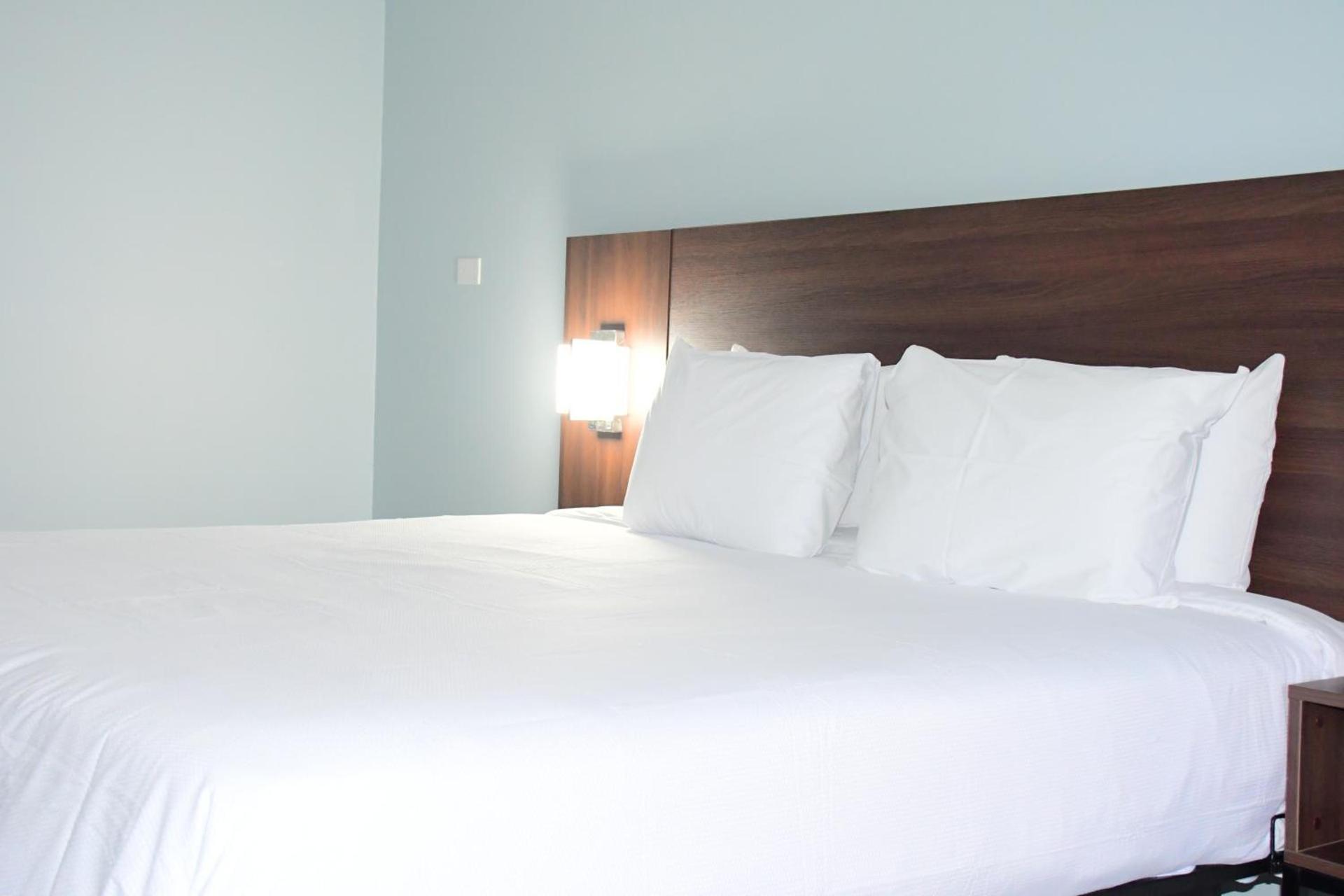 Florence Inn and Suites photo 42