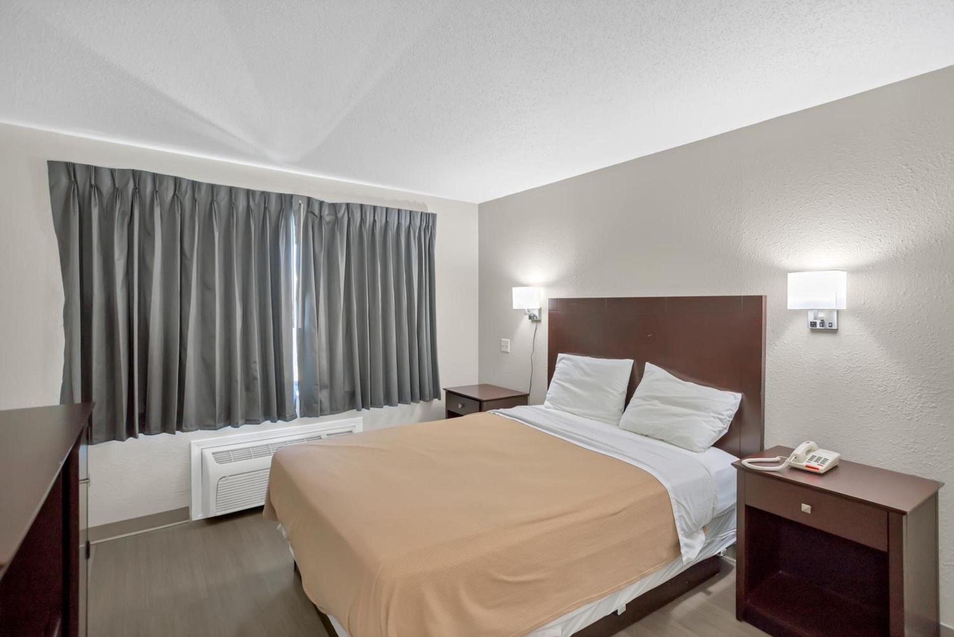 Bridgeview Inn Chicago Area photo 16