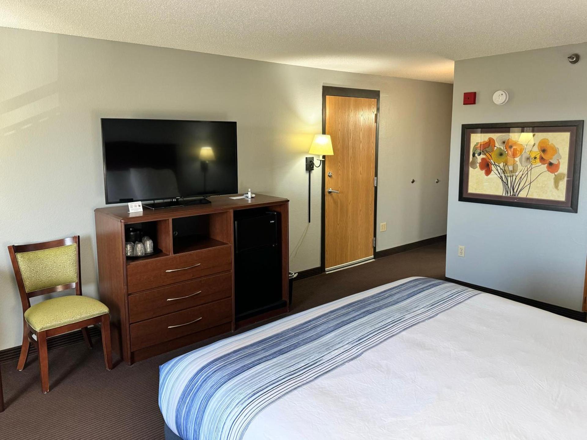 AmericInn by Wyndham Stillwater photo 35