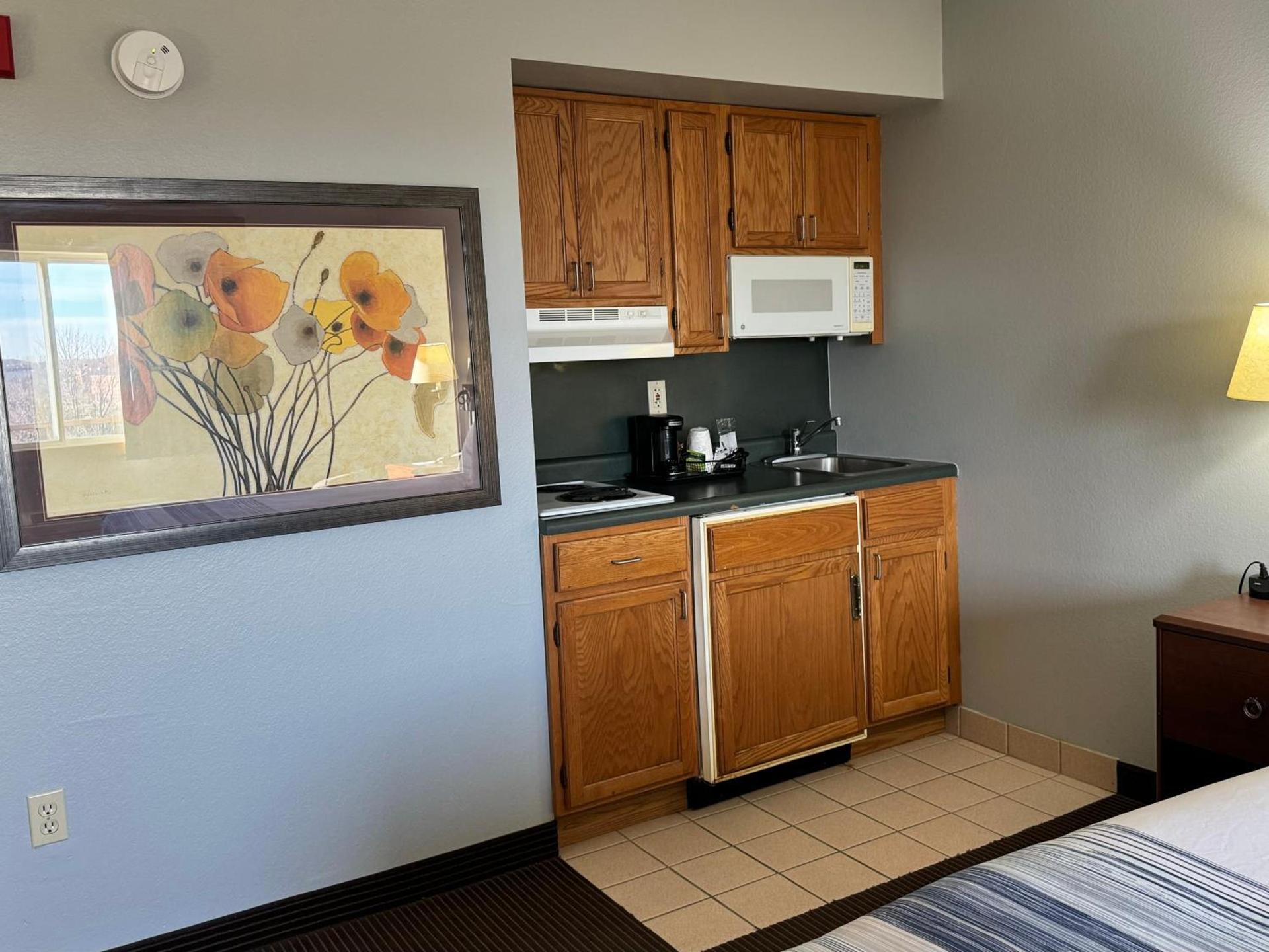 AmericInn by Wyndham Stillwater photo 33