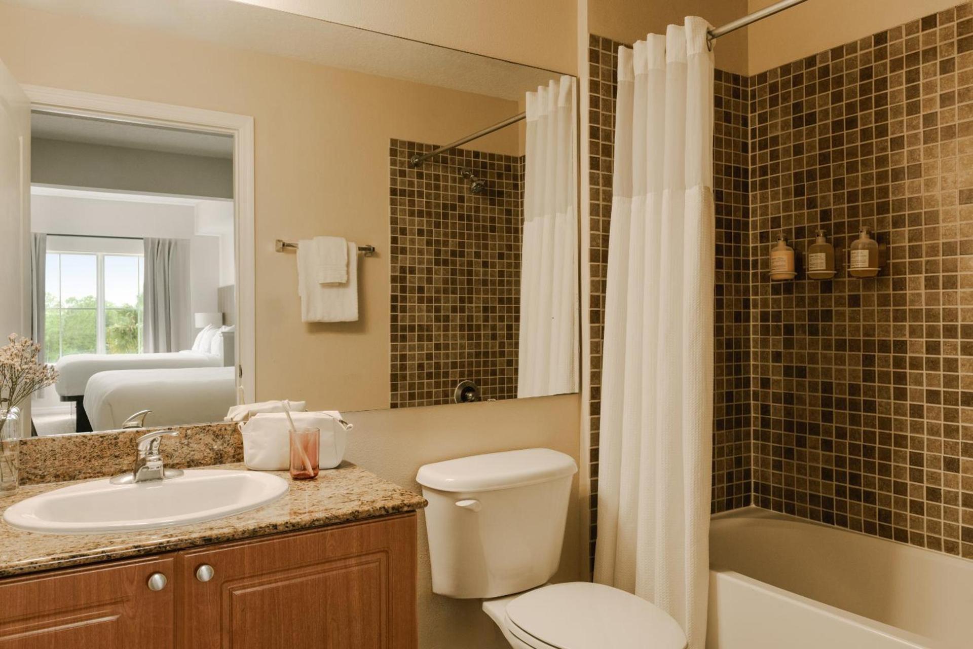 The Point Hotel & Suites photo 19