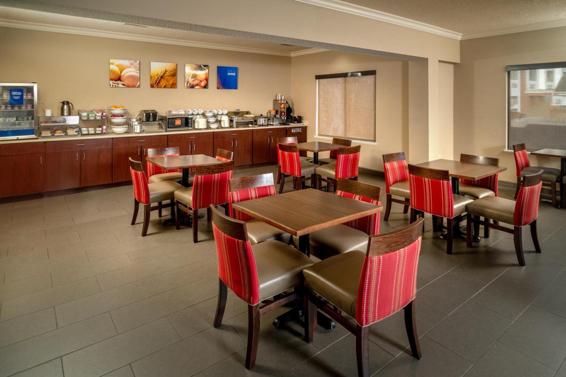 Comfort Suites Prestonsburg West photo 11