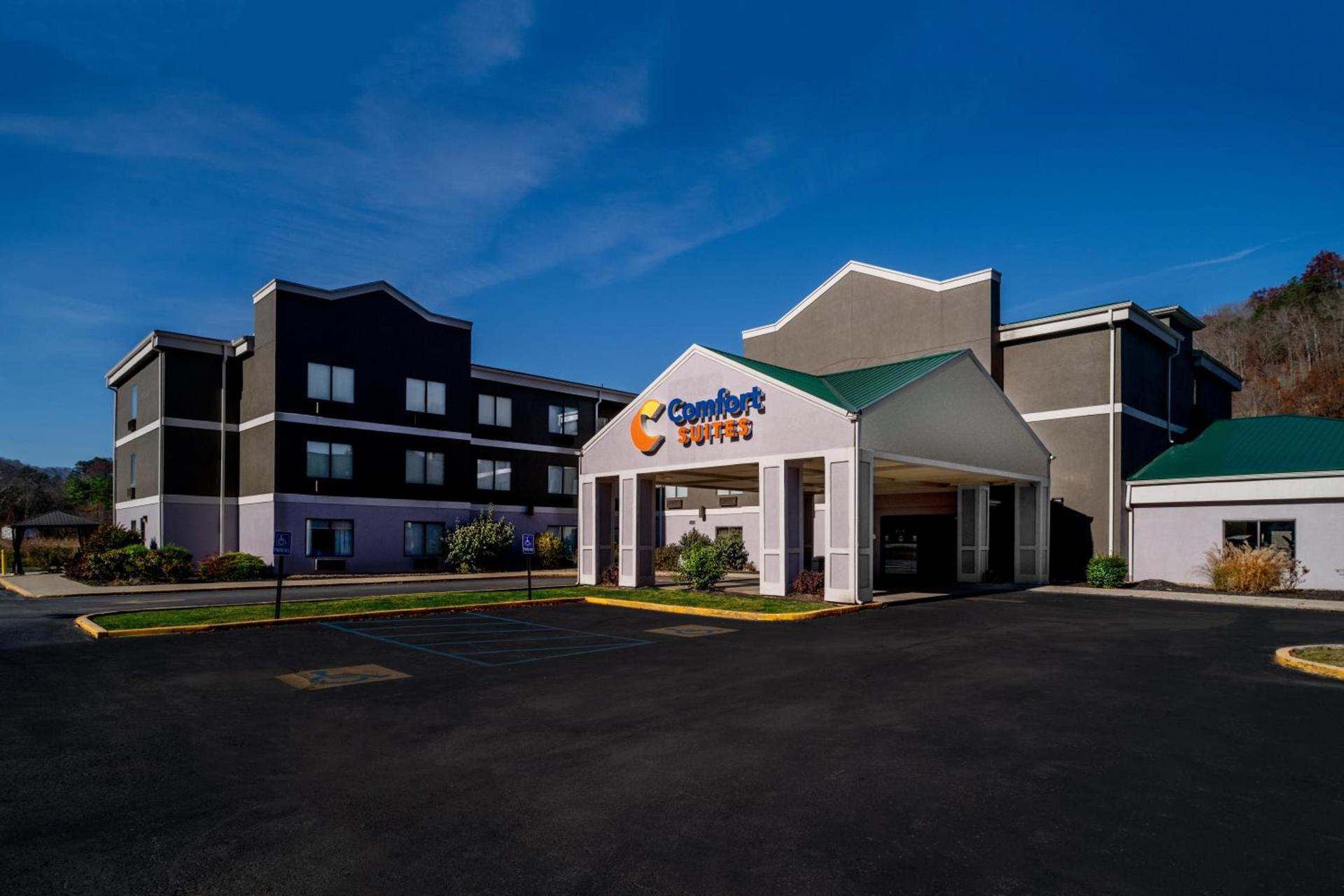Comfort Suites Prestonsburg West photo 2