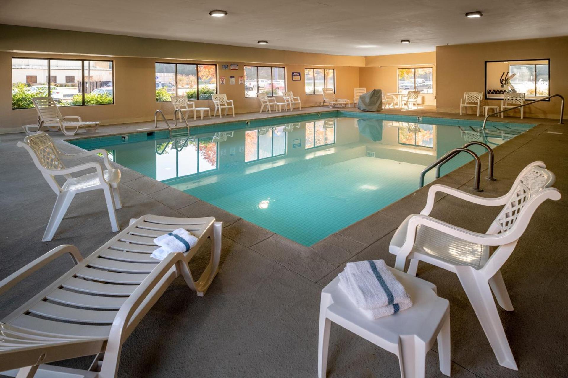 Comfort Suites Prestonsburg West photo 15