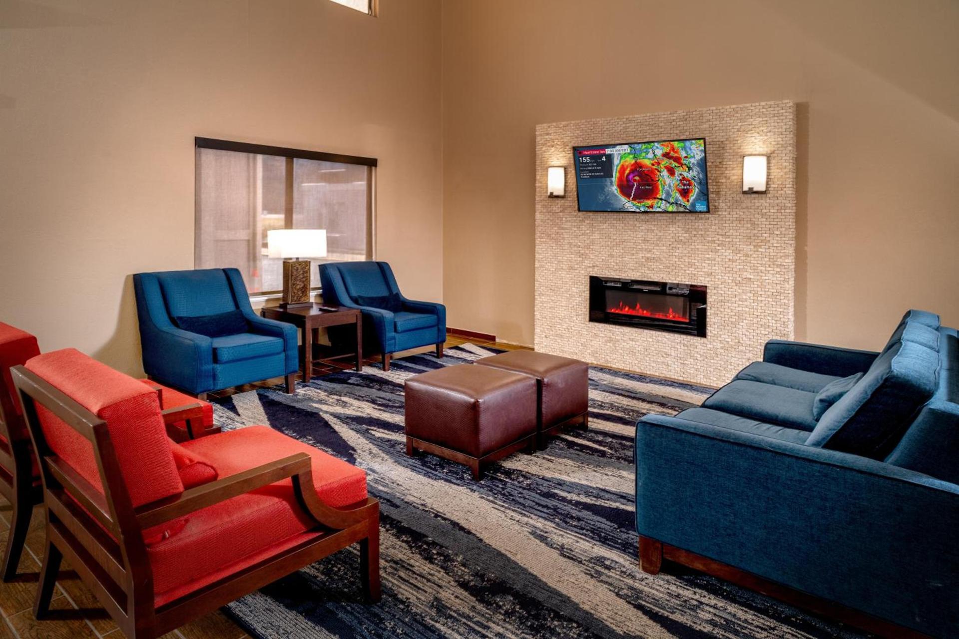 Comfort Suites Prestonsburg West photo 16