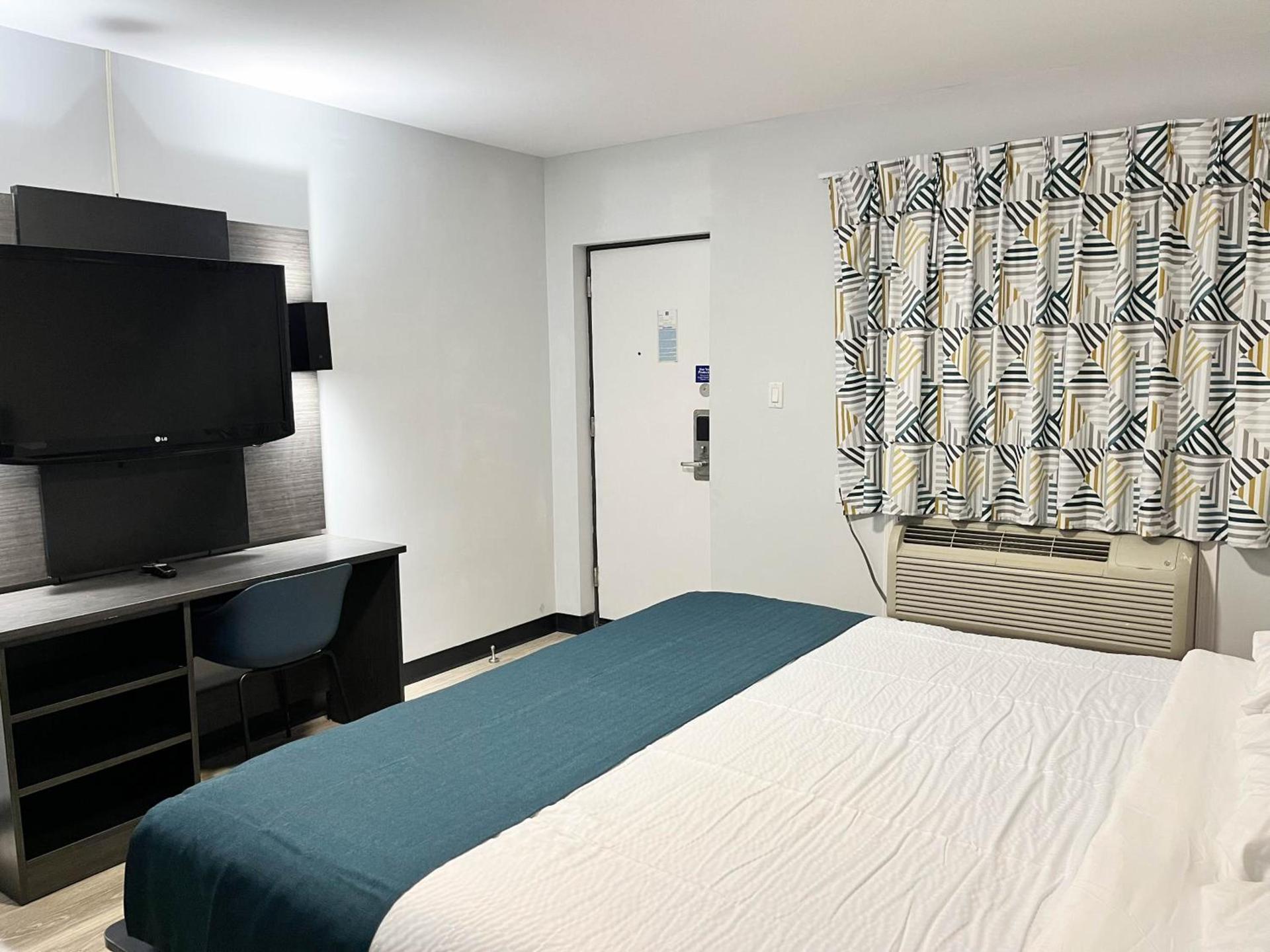 Motel 6 Williamstown photo 16