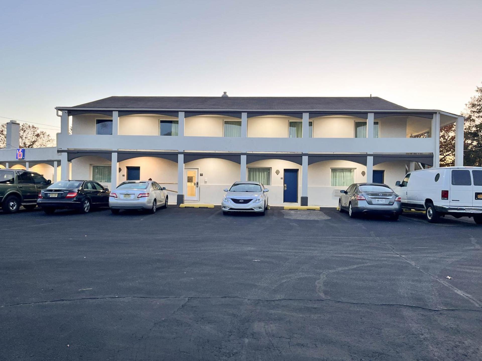 Motel 6 Williamstown photo 10