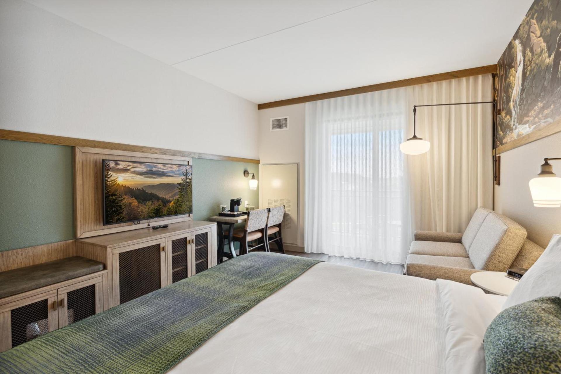 Dollywood's HeartSong Lodge & Resort photo 24