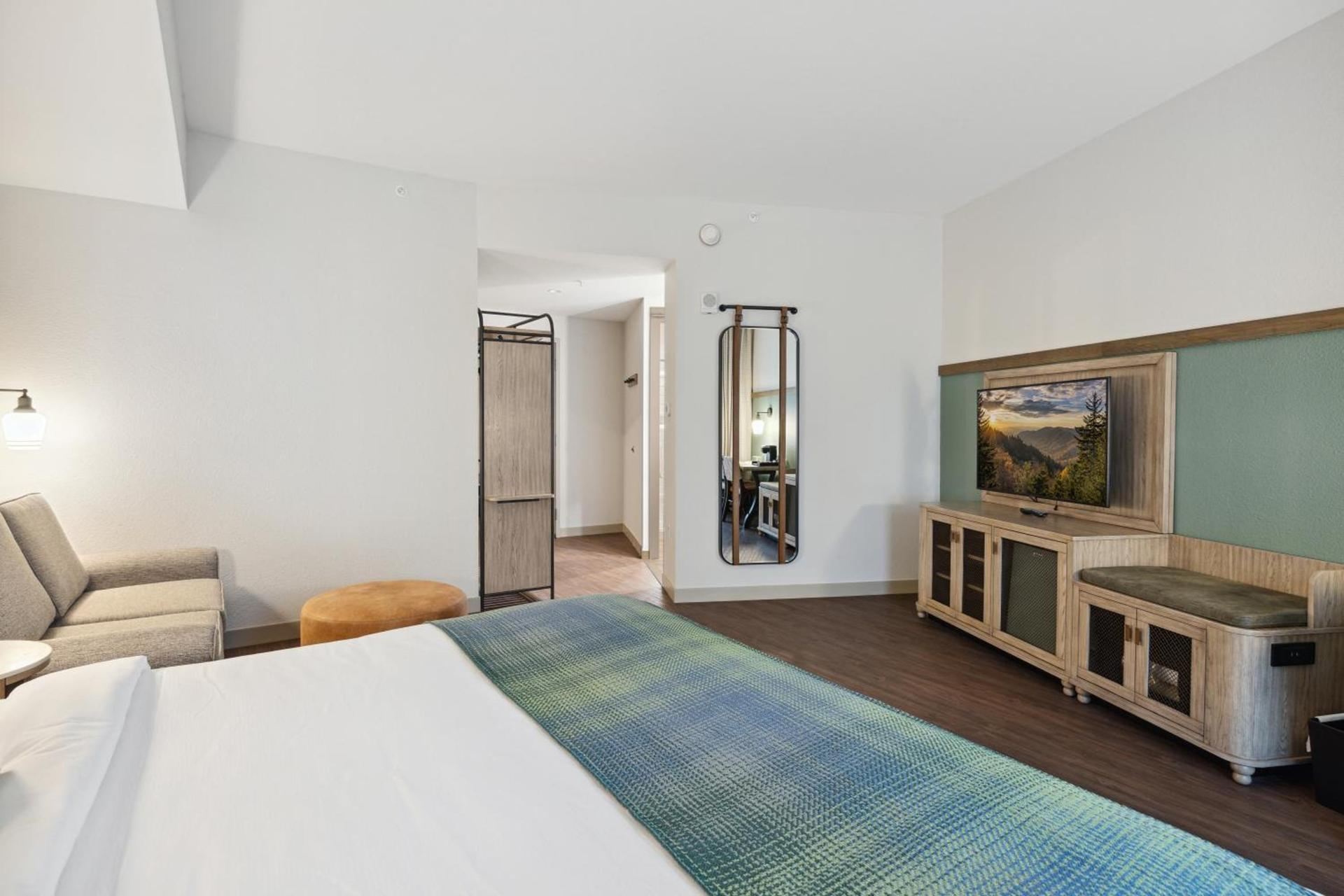Dollywood's HeartSong Lodge & Resort photo 21