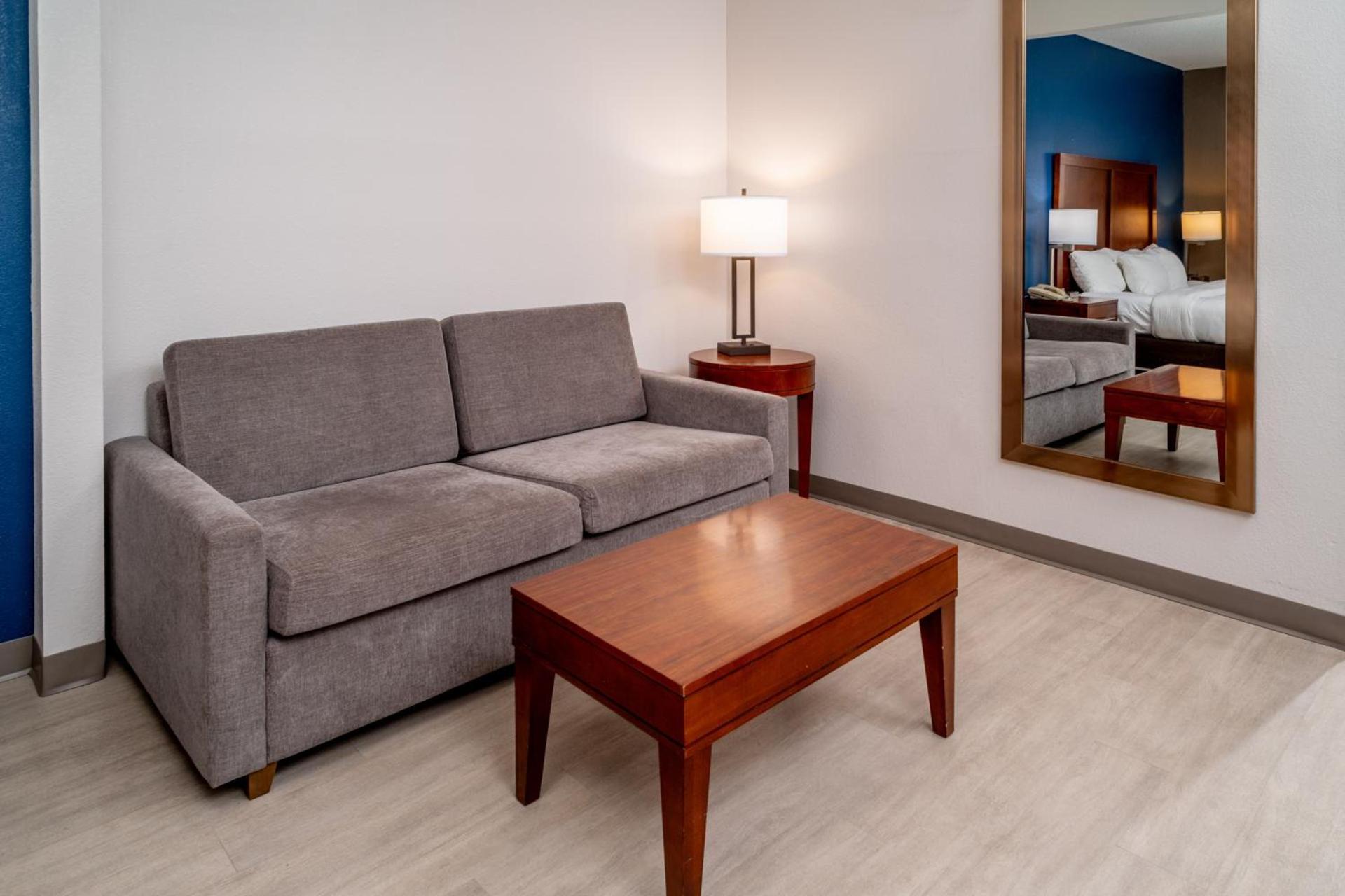 Comfort Suites Prestonsburg West photo 24