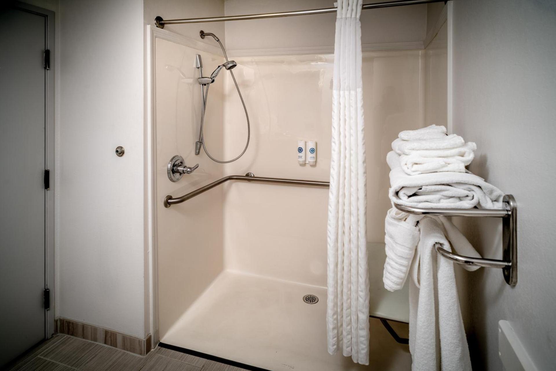 Comfort Suites Prestonsburg West photo 25