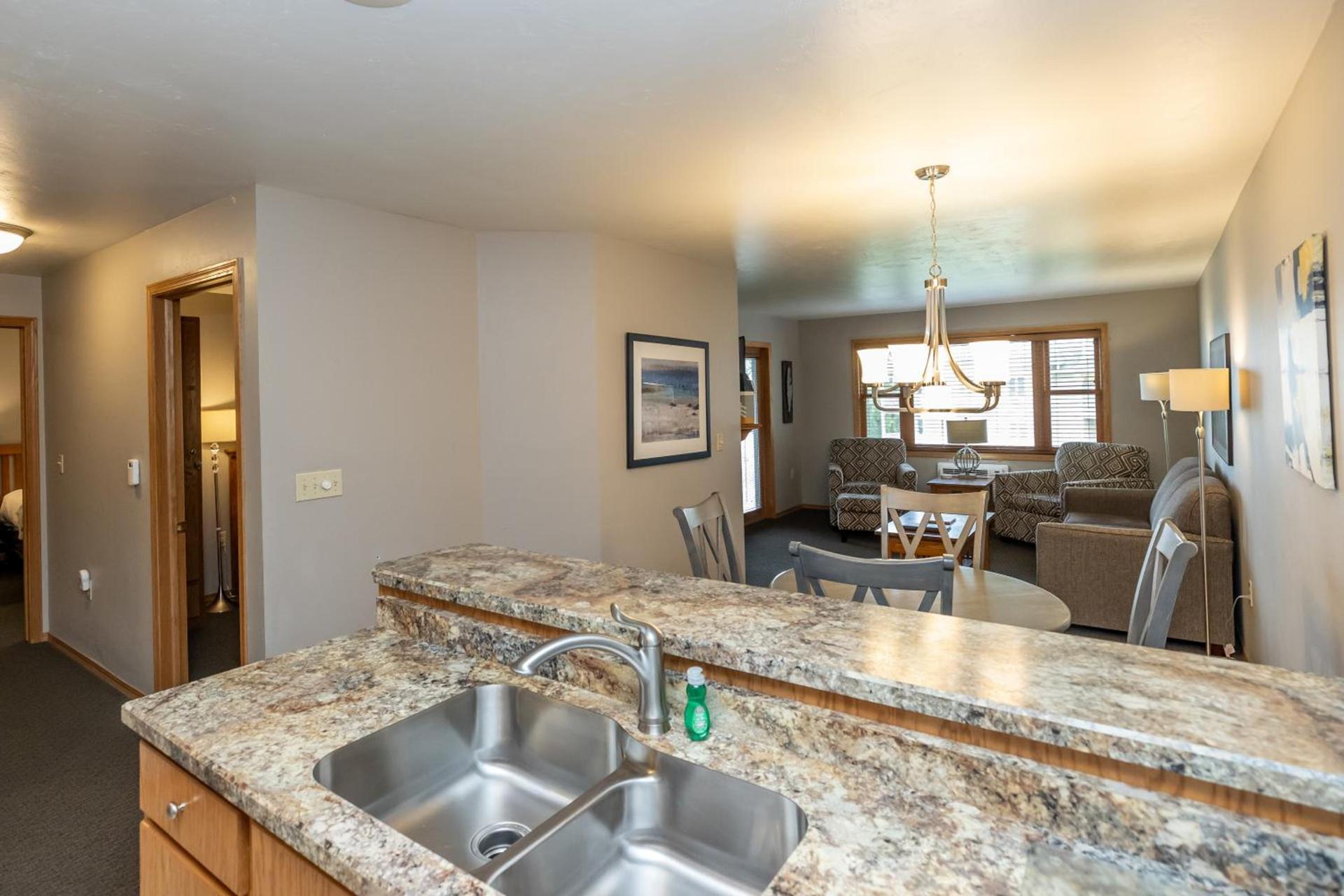 Westwood Shores Waterfront Resort photo 38