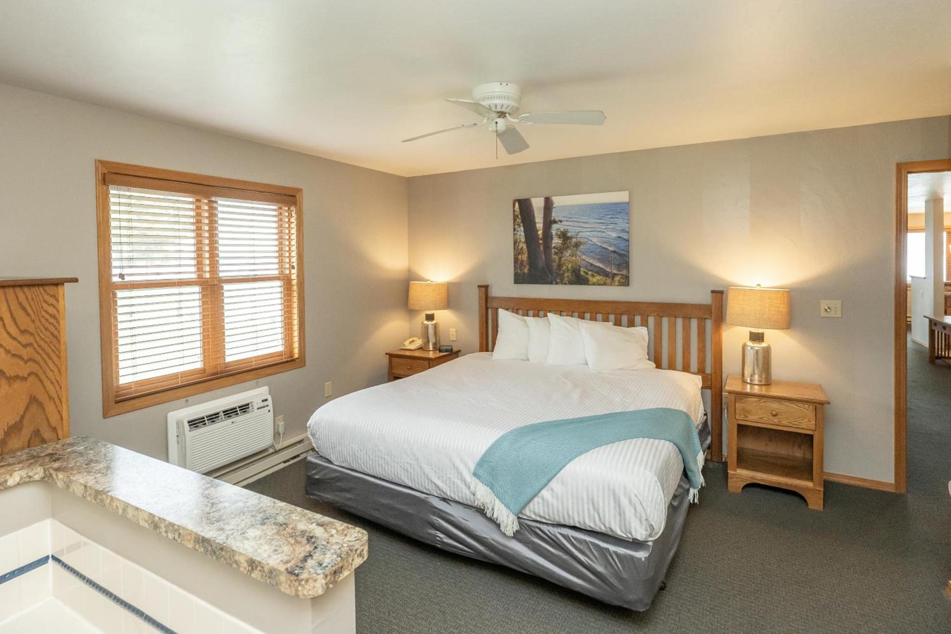 Westwood Shores Waterfront Resort photo 48