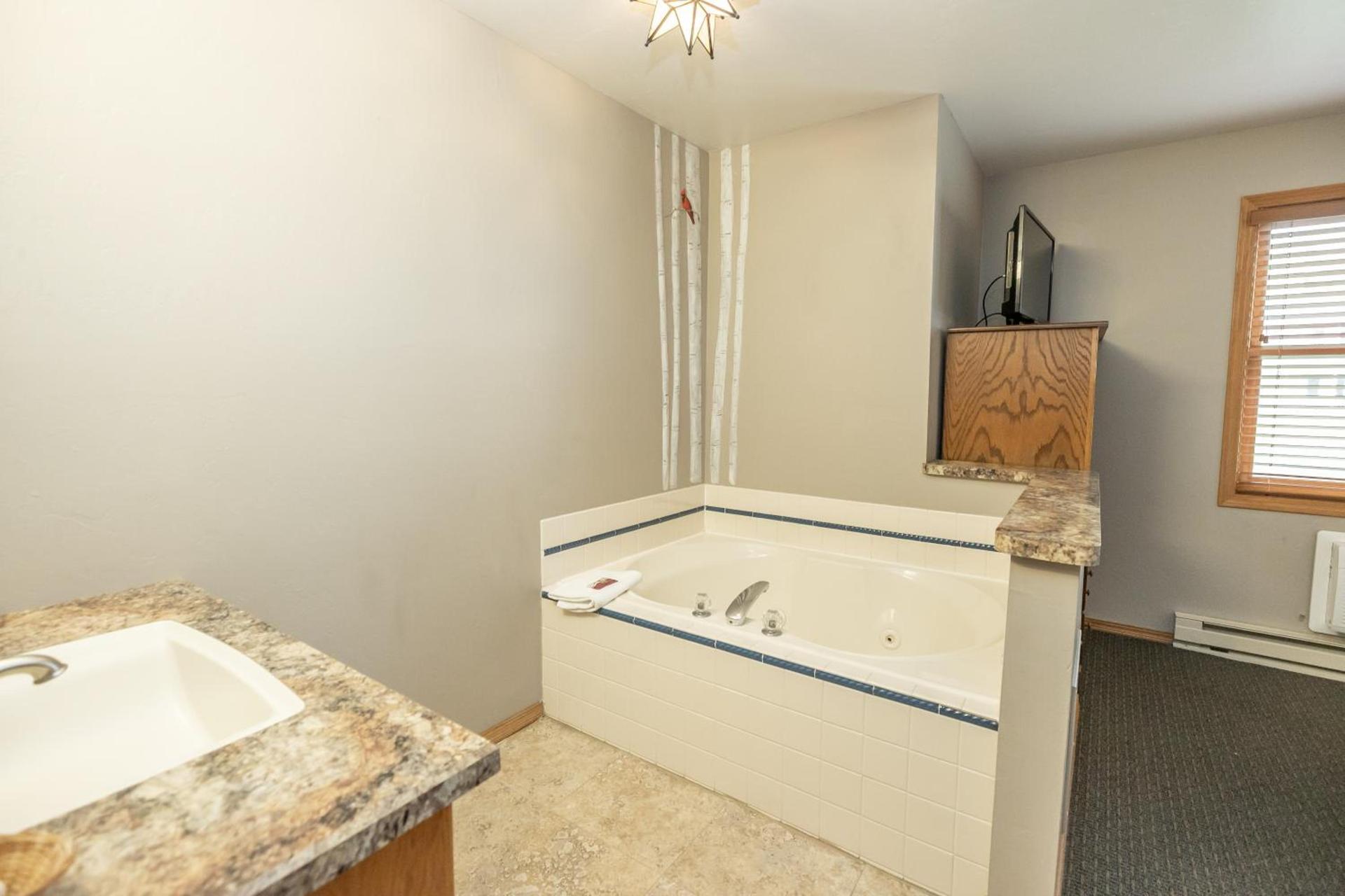 Westwood Shores Waterfront Resort photo 53