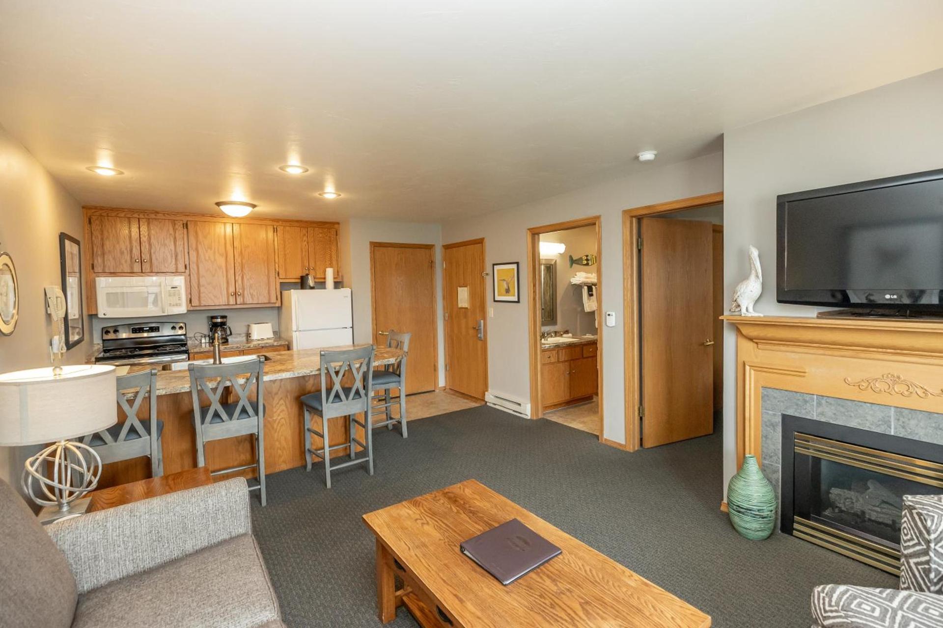 Westwood Shores Waterfront Resort photo 60