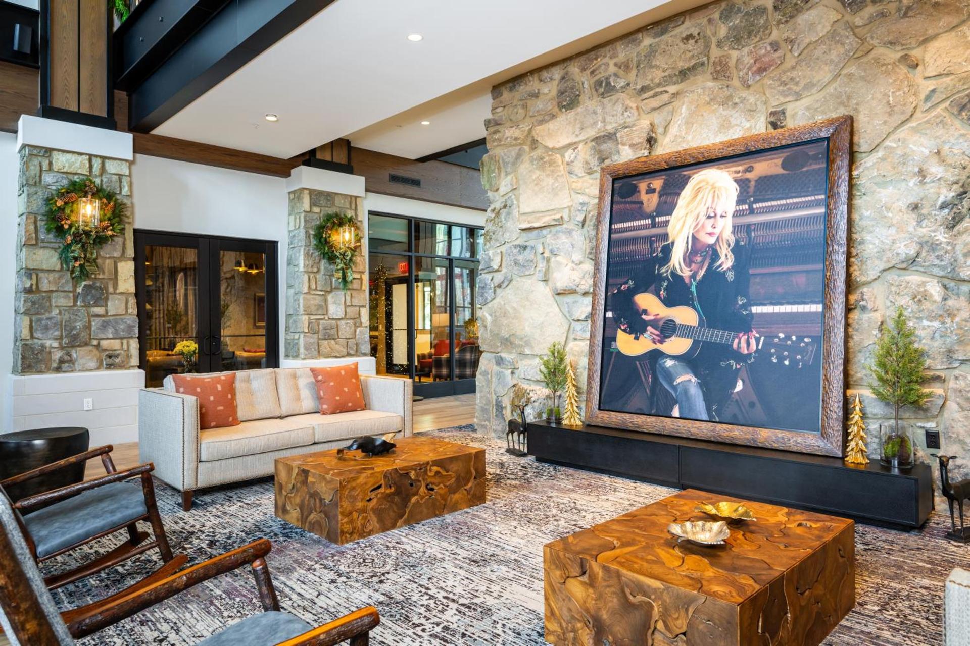 Dollywood's HeartSong Lodge & Resort photo 71