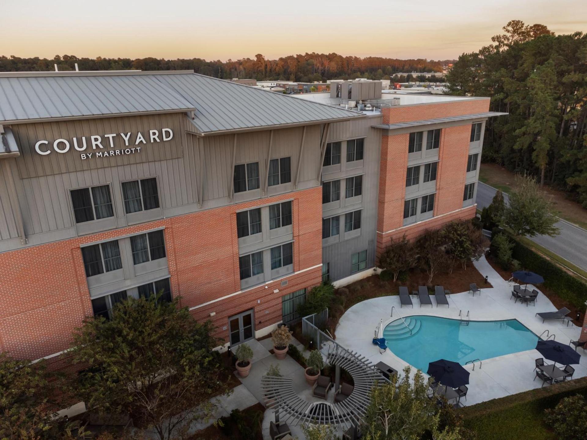Courtyard by Marriott Charleston Summerville photo 11