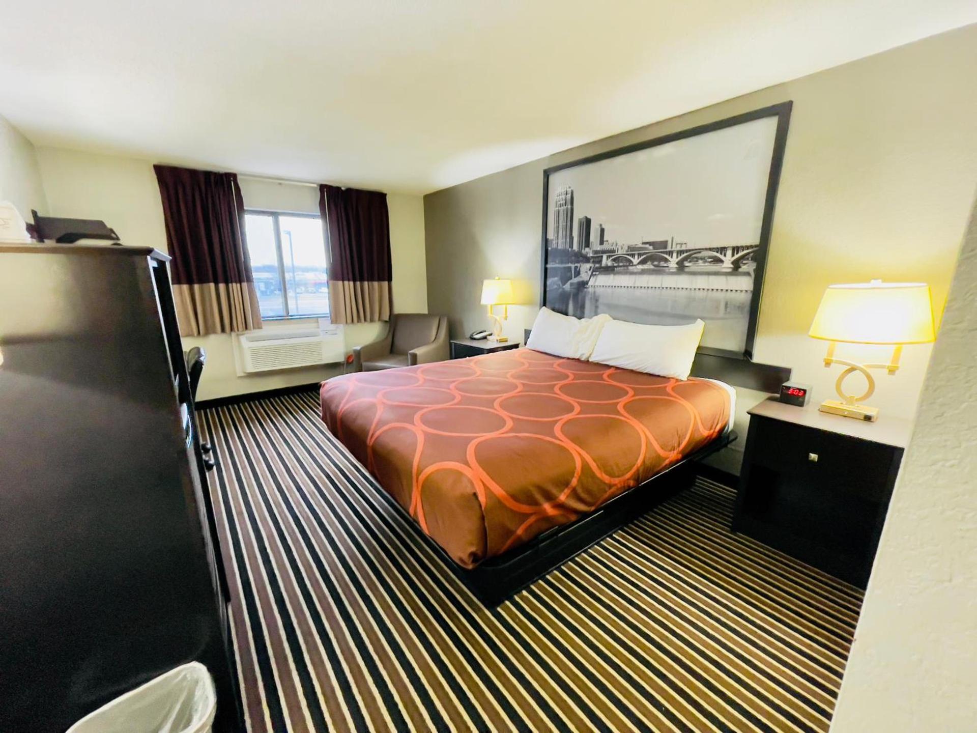 Super 8 by Wyndham Shakopee photo 26