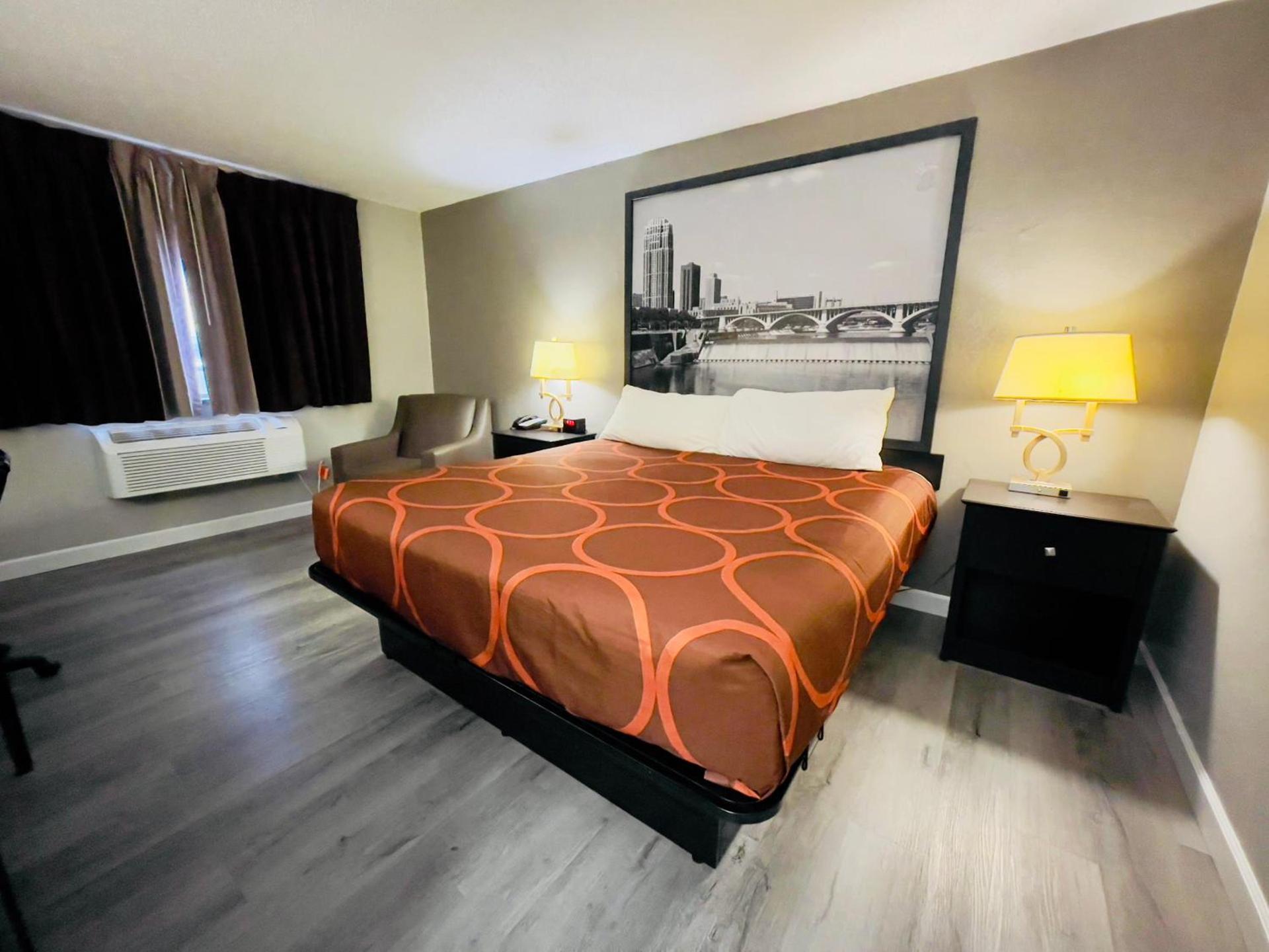 Super 8 by Wyndham Shakopee photo 30