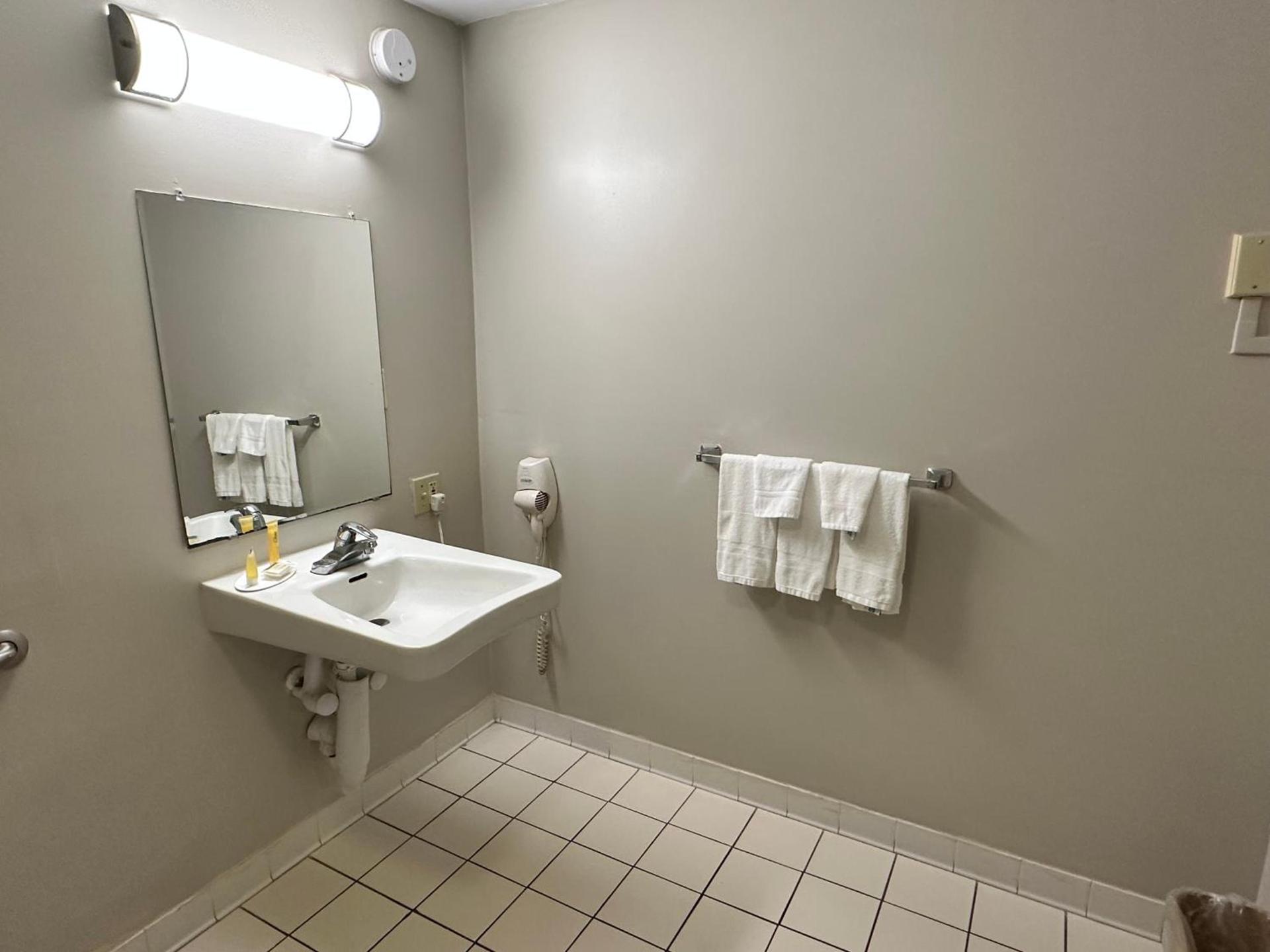 Days Inn by Wyndham St Augustine I-95-Outlet Mall photo 37