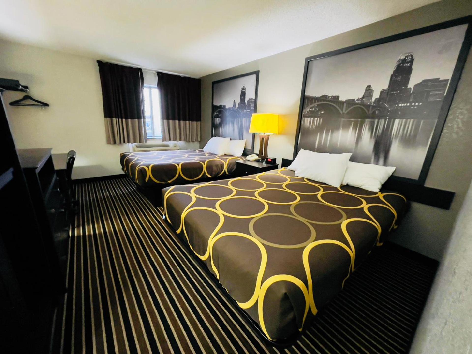 Super 8 by Wyndham Shakopee photo 36