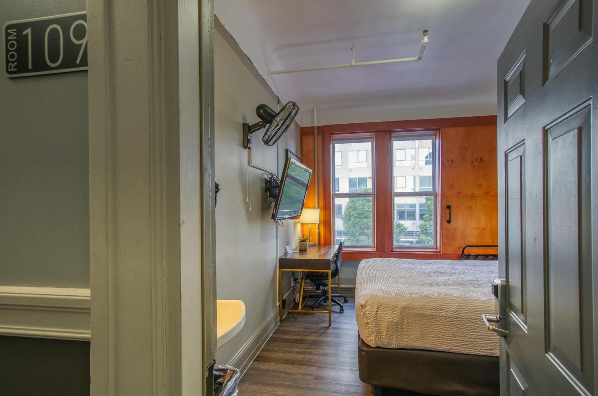 Ram's Hotel photo 68