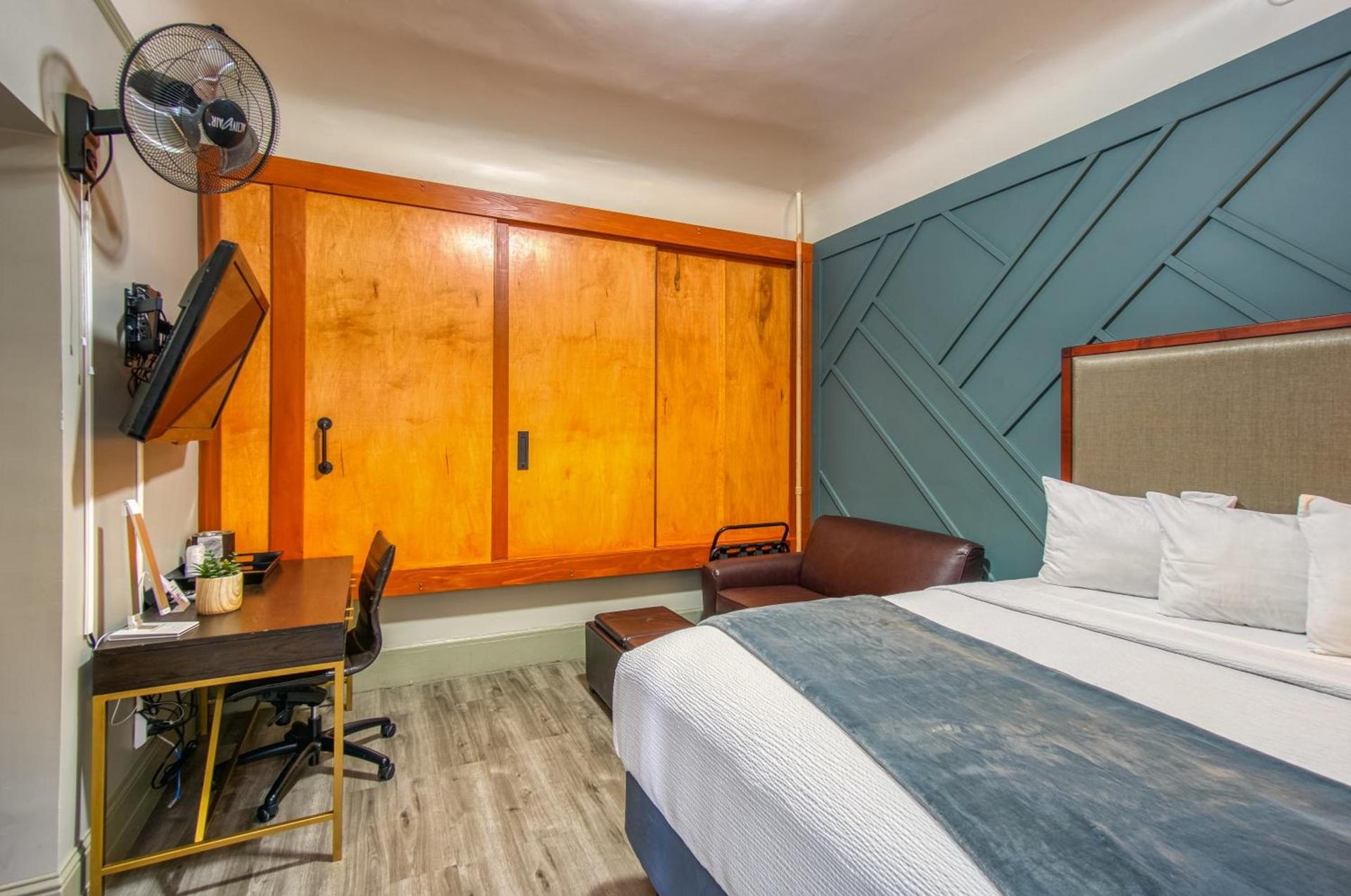 Ram's Hotel photo 79