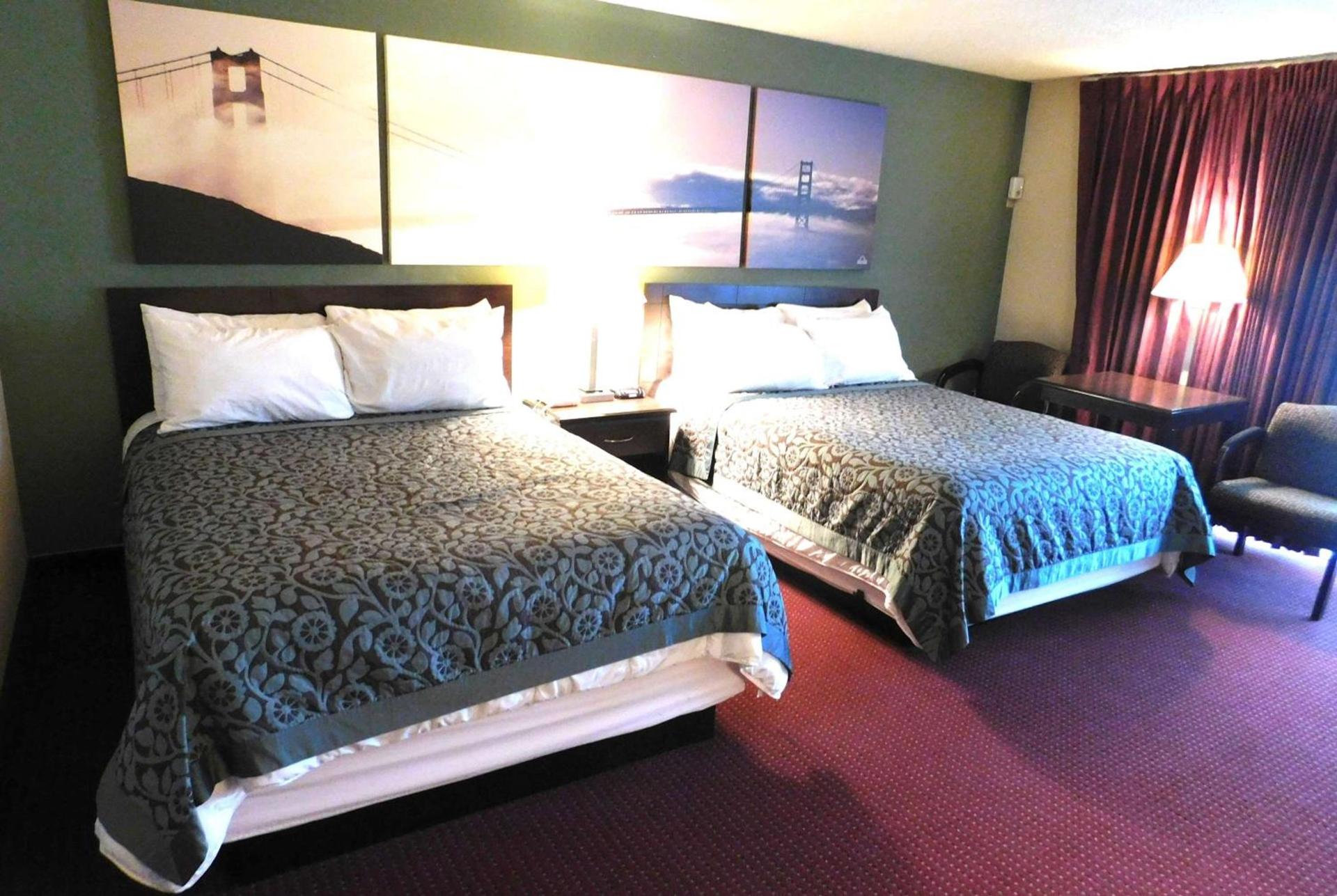 Days Inn by Wyndham Novato/San Francisco photo 9