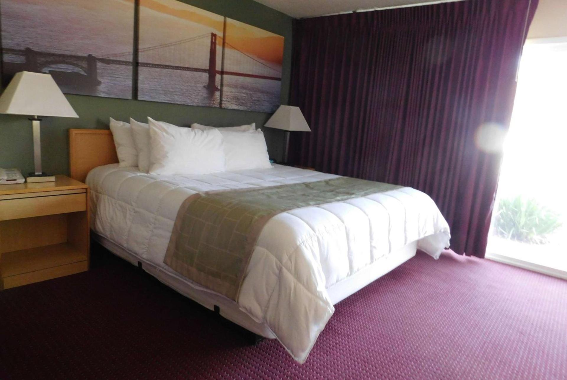 Days Inn by Wyndham Novato/San Francisco photo 11