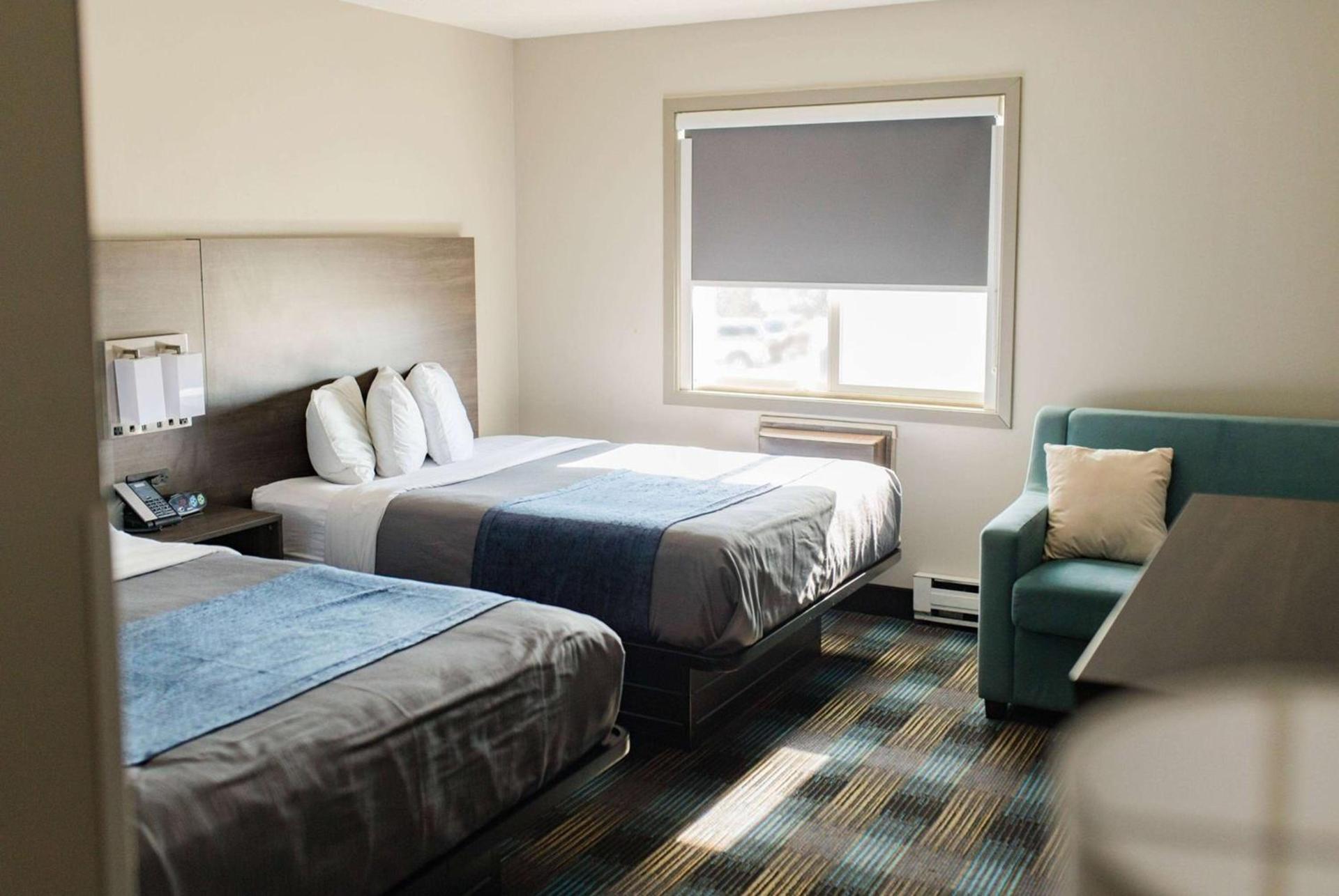 Travelodge by Wyndham Escanaba photo 8